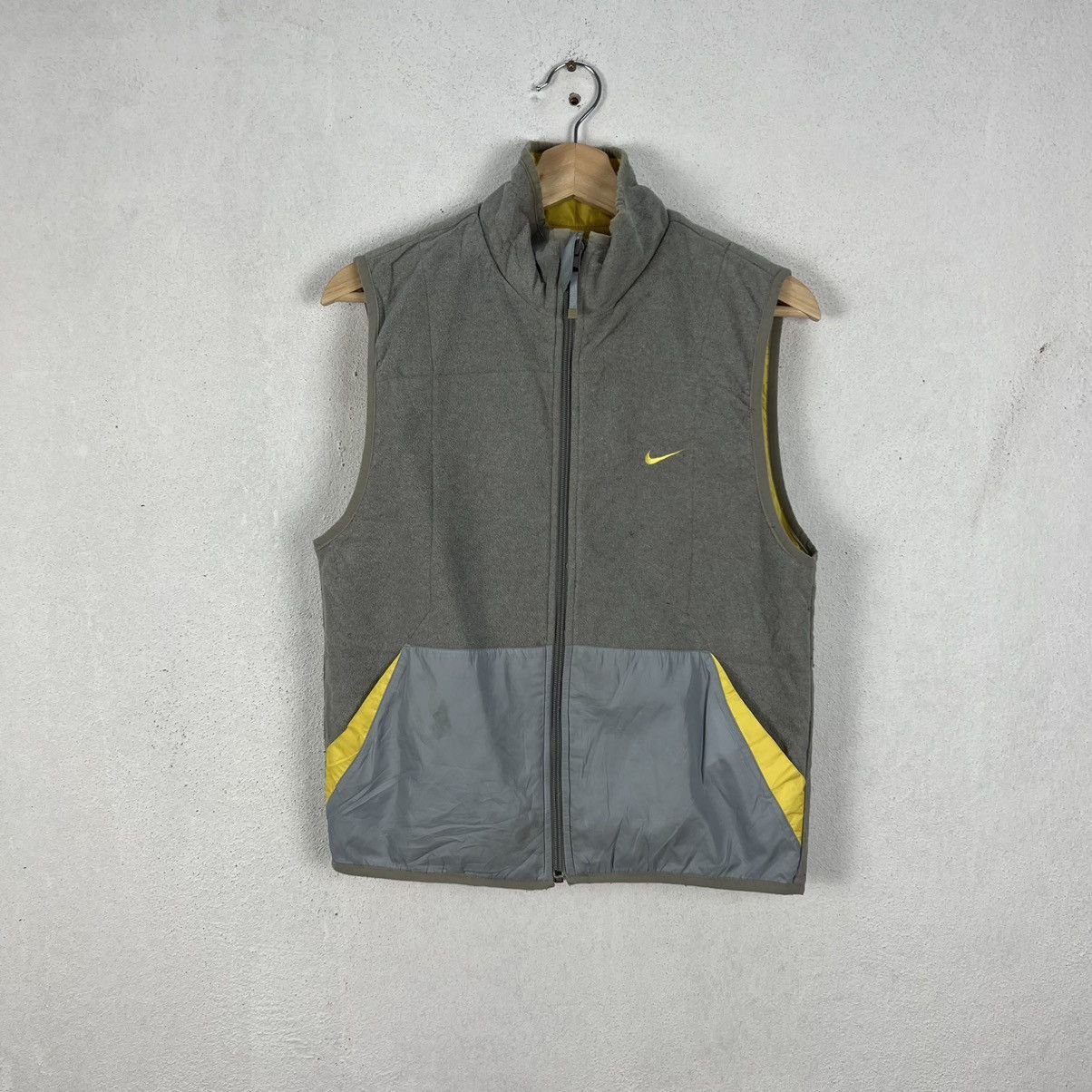 Nike VINTAGE NIKE RARE COLOUR REVERSIBLE LIGHT PUFFER Size US M / EU 48-50 / 2 - 6 Thumbnail