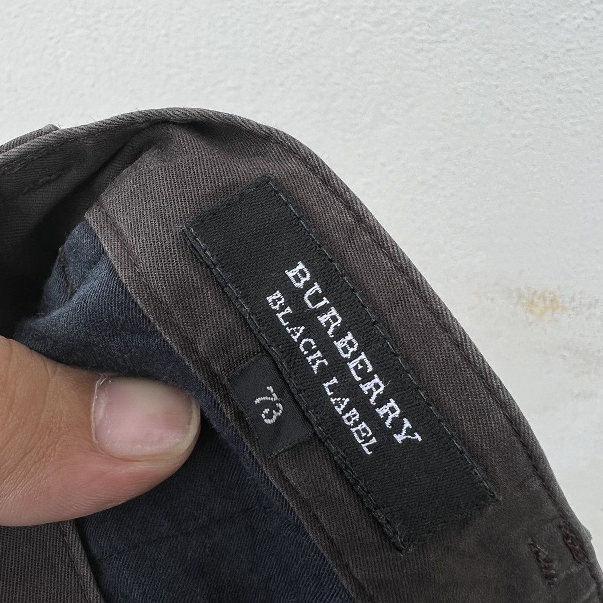 Burberry CASUAL PANTS BURBERRY BLACK LABEL Size US 29 - 10 Thumbnail