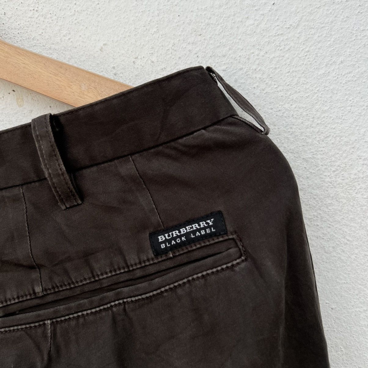 Burberry CASUAL PANTS BURBERRY BLACK LABEL Size US 29 - 8 Thumbnail