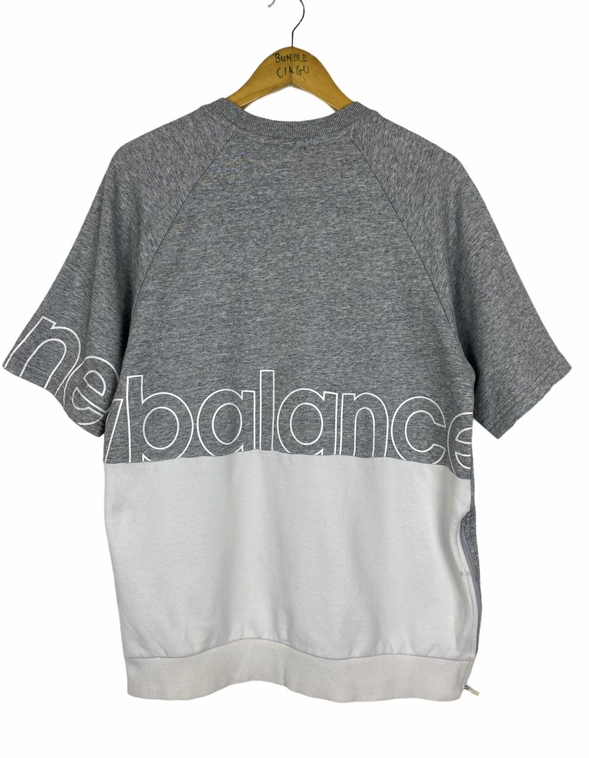 New Balance New Balance Sweatshirt Short Sleeve Style- Large Size Size US L / EU 52-54 / 3 - 1 Thumbnail