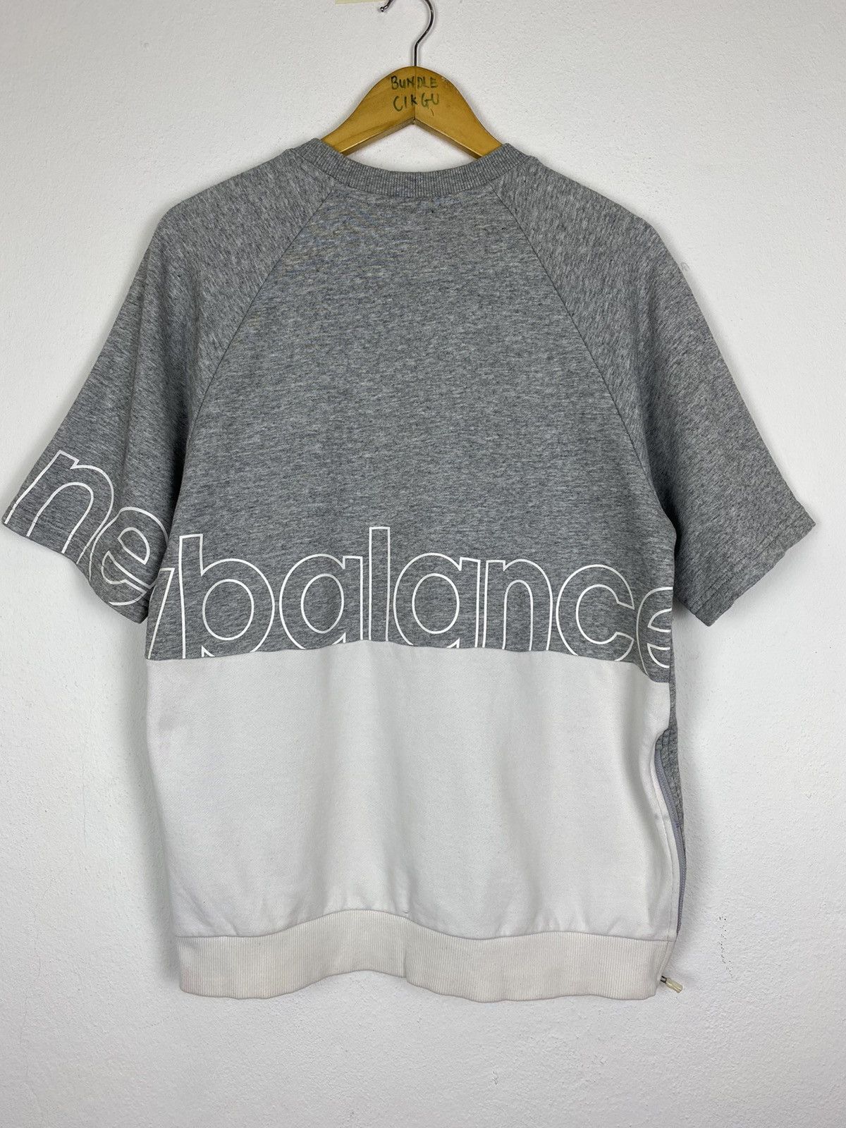 New Balance New Balance Sweatshirt Short Sleeve Style- Large Size Size US L / EU 52-54 / 3 - 2 Thumbnail
