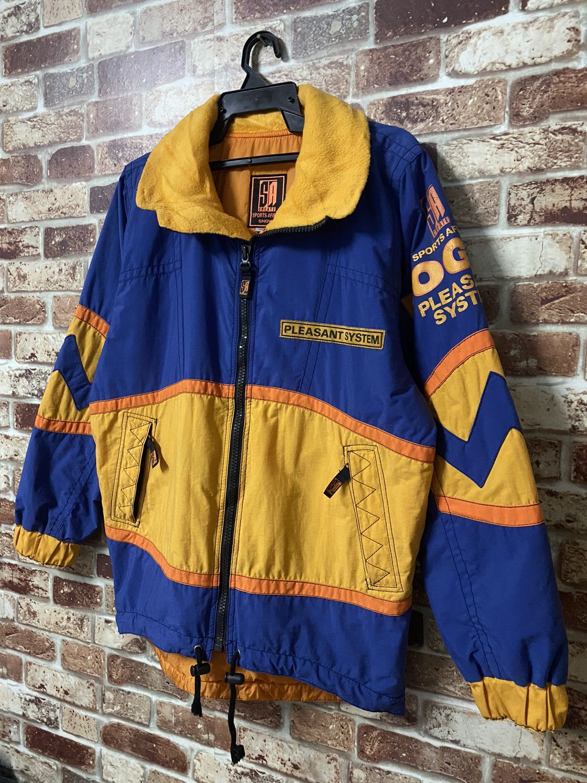 Other MOGUL PLEASANT SYSTEM WINTER JACKET Size US M / EU 48-50 / 2 - 4 Thumbnail