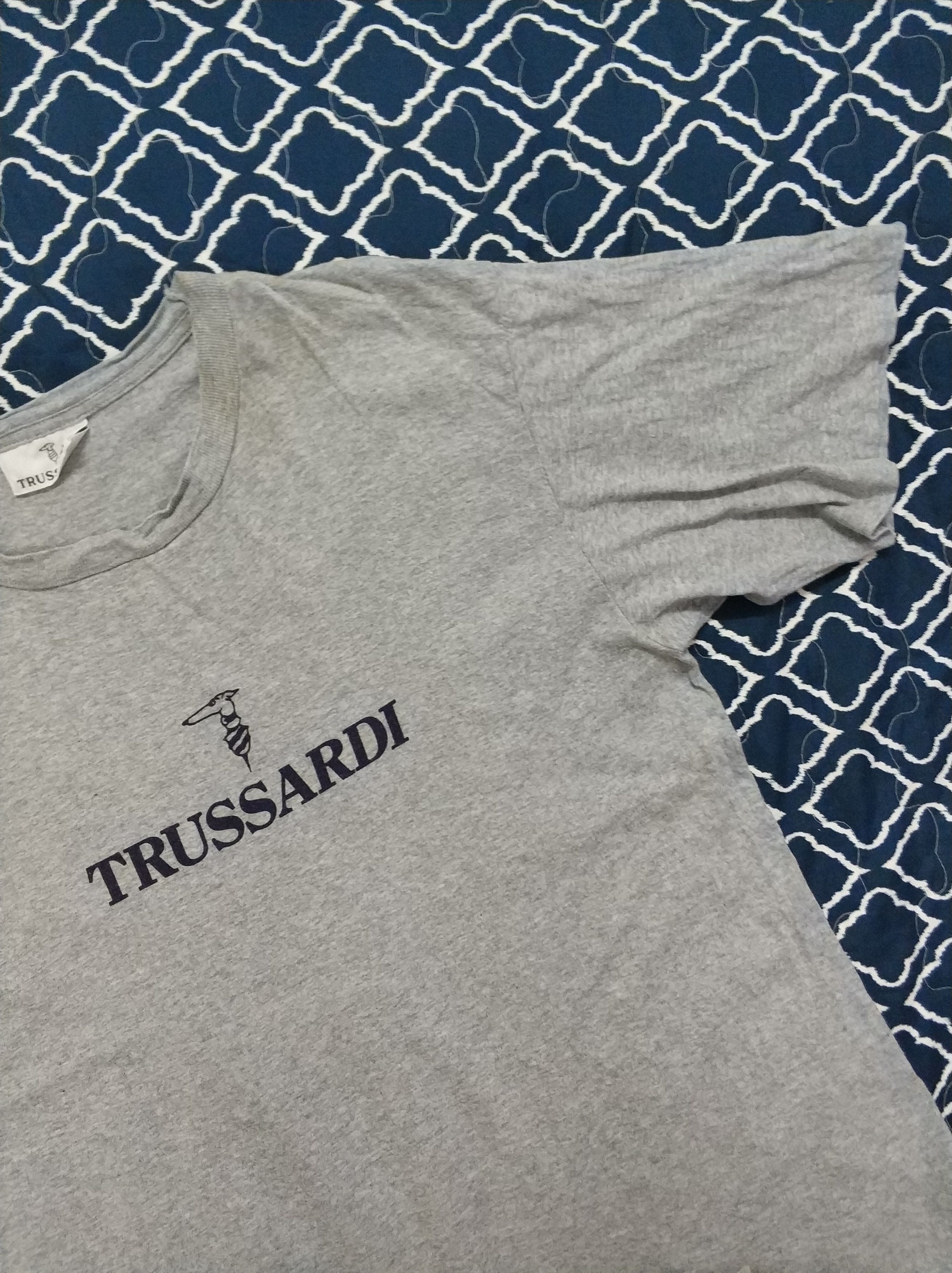Trussardi 🔥Vintage Trussardi Big Logo Tees Size US M / EU 48-50 / 2 - 3 Thumbnail