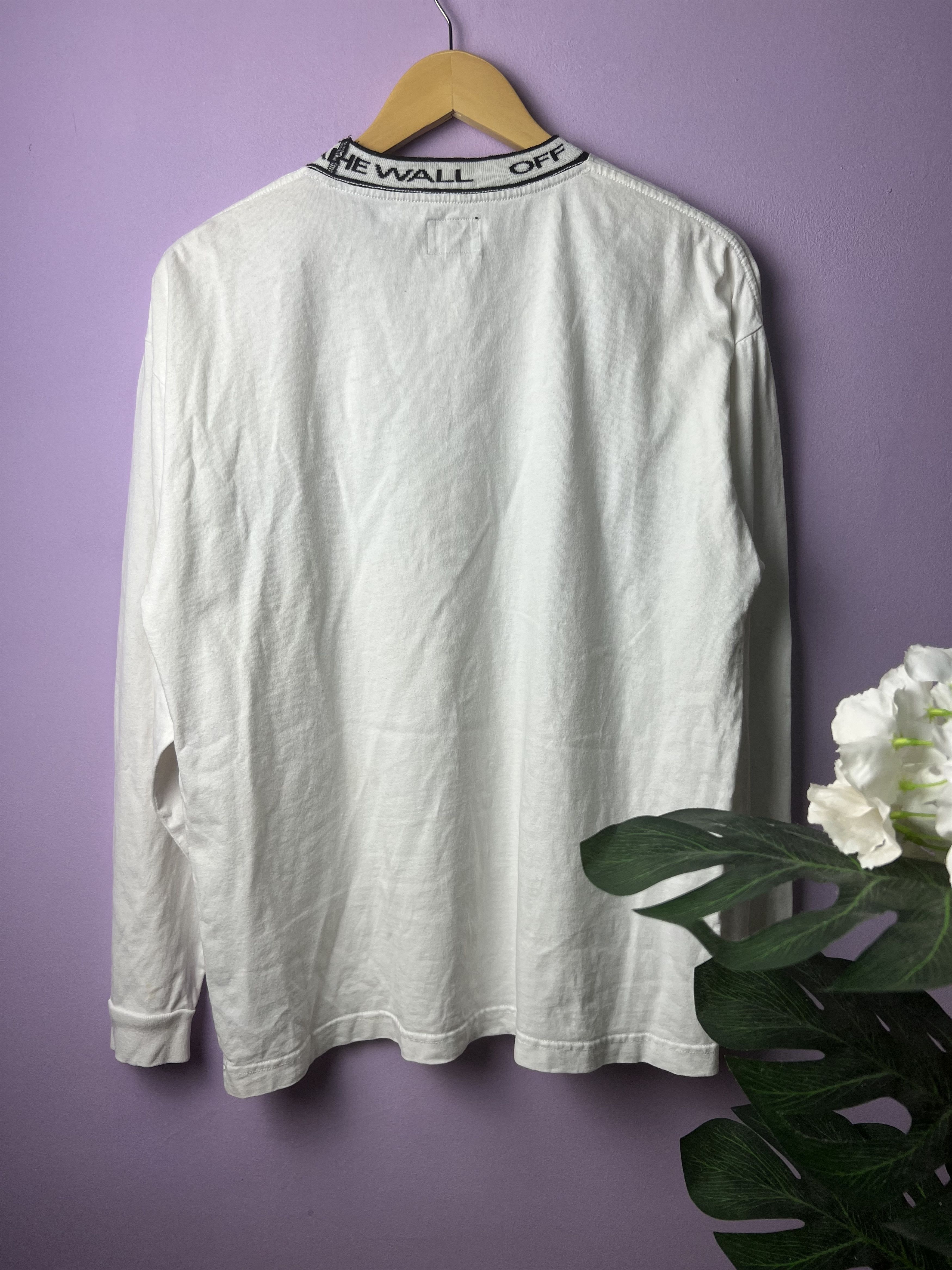 Vans 🔥Vintage Vans Small Logo LS Tees Size US M / EU 48-50 / 2 - 3 Thumbnail