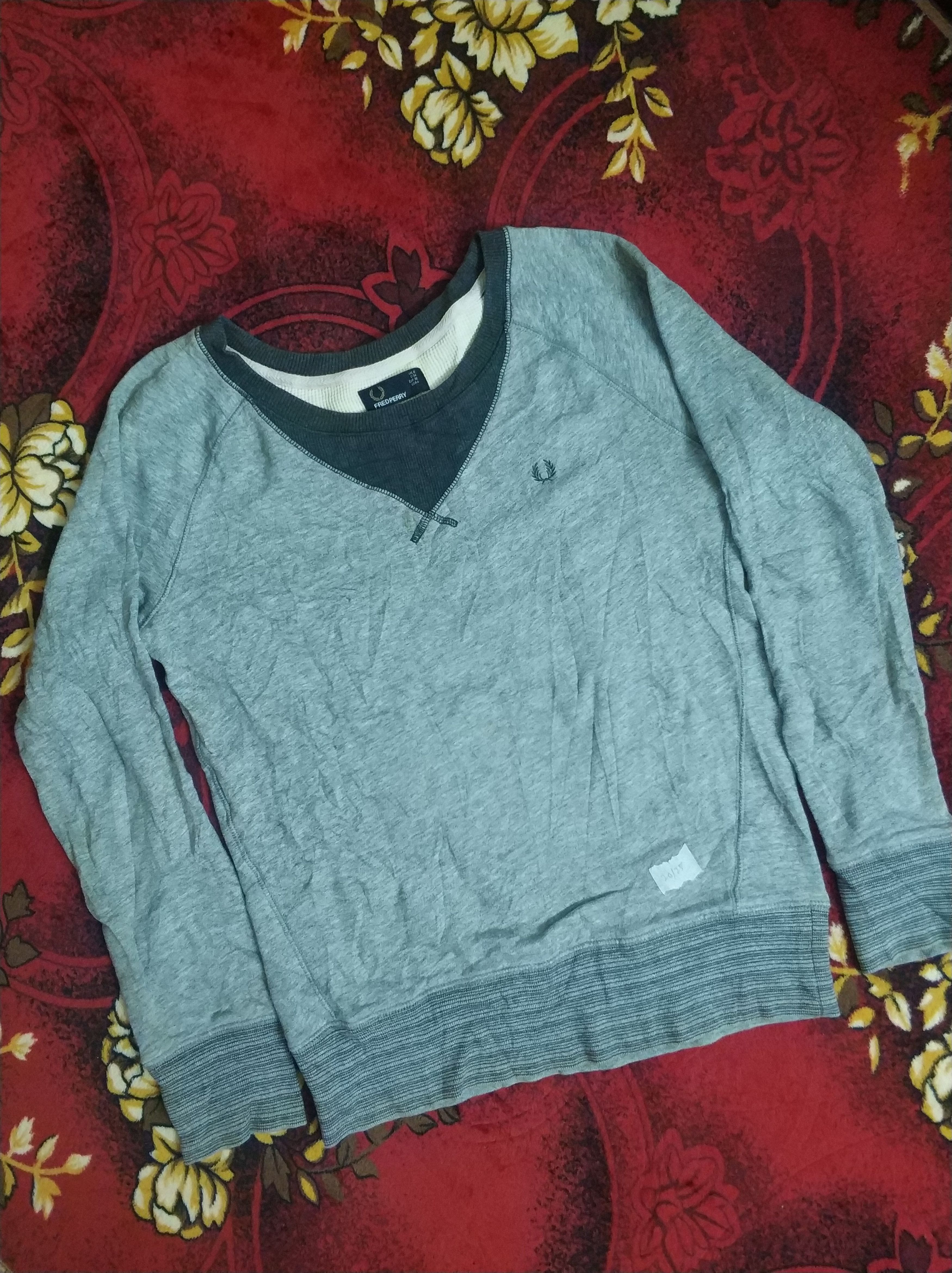 Fred Perry 🔥Vintage Fred Perry Crewneck Sweatshirt Size M / US 6-8 / IT 42-44 - 1 Thumbnail