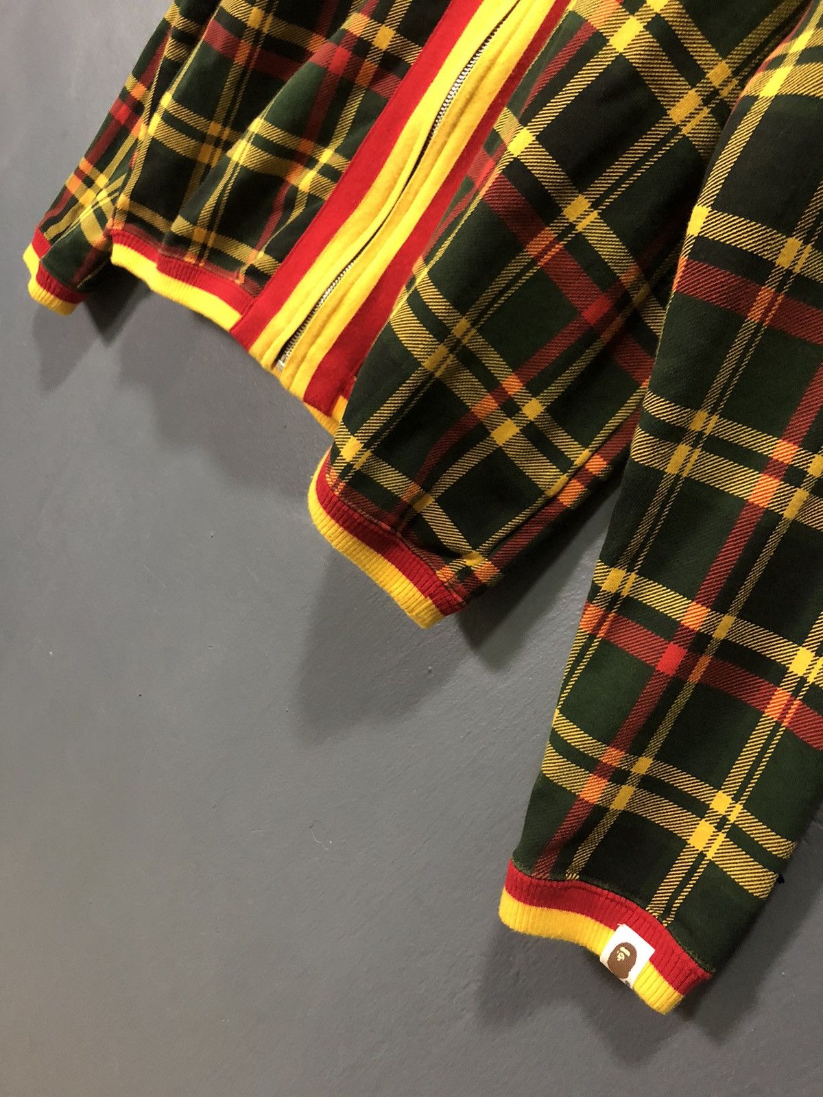 Bape VINTAGE OG BAPE PLAID CHEKERED SWEATER ZIPPER Size US M / EU 48-50 / 2 - 9 Thumbnail