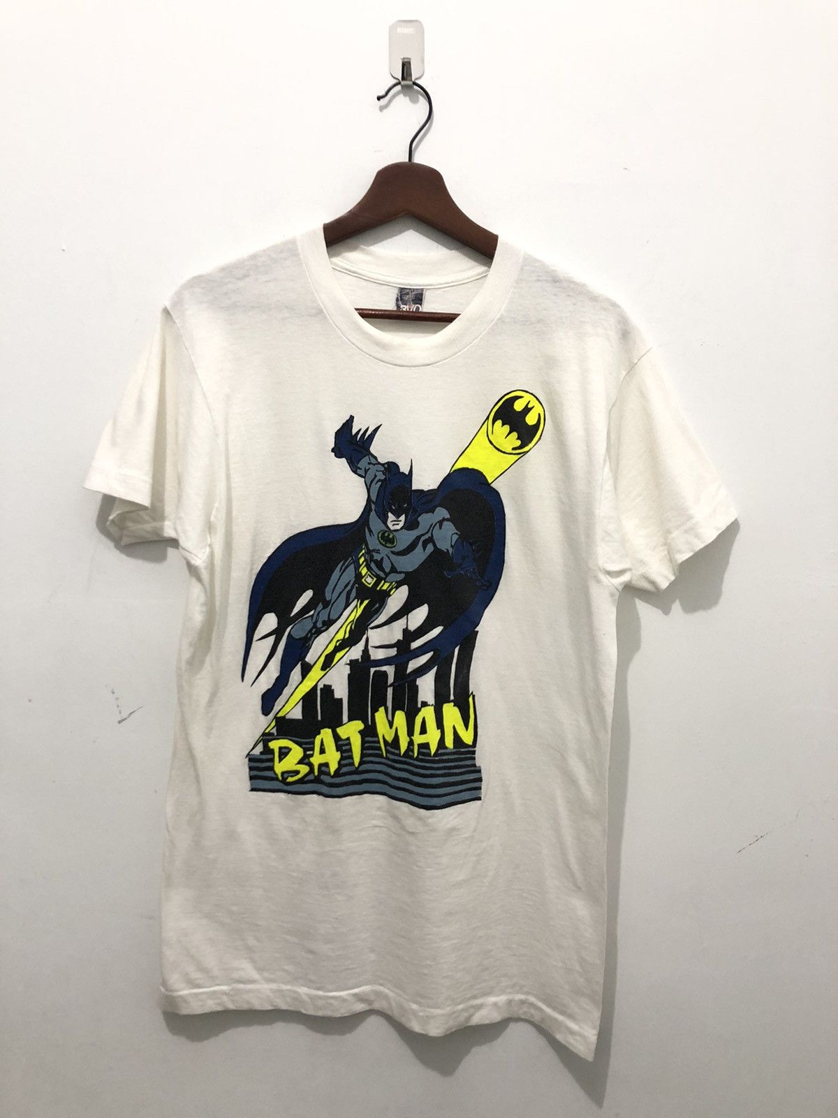 DC Comics Vintage 80’s Batman OverPrint Shirt Size US M / EU 48-50 / 2 - 2 Thumbnail