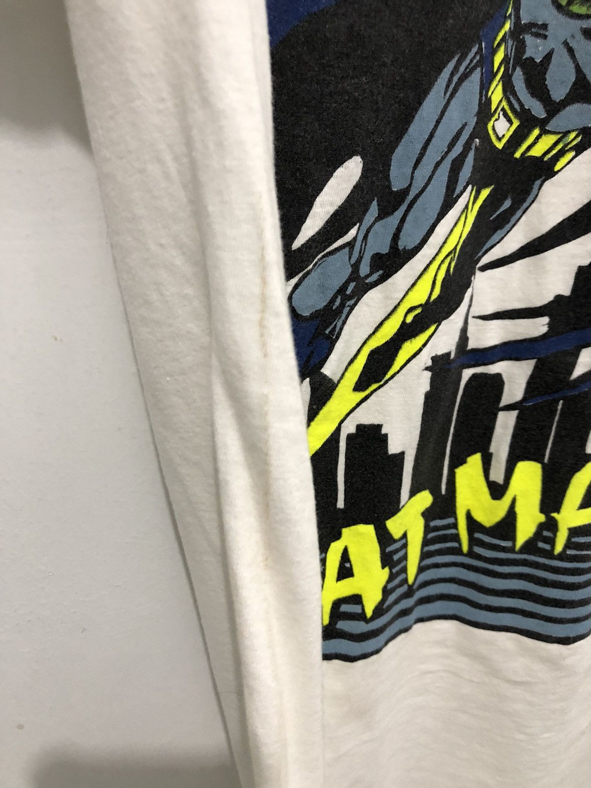 DC Comics Vintage 80’s Batman OverPrint Shirt Size US M / EU 48-50 / 2 - 5 Thumbnail