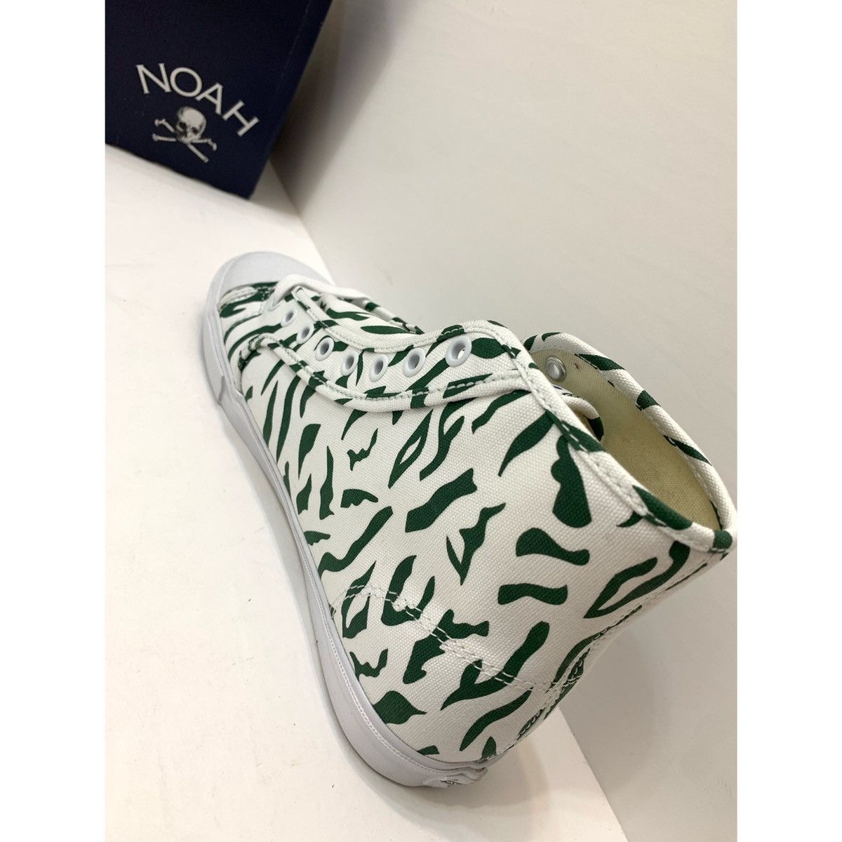 Vans NOAH X VANS OG STYLE SNEAKERS Size US 9 / EU 42 - 7 Thumbnail