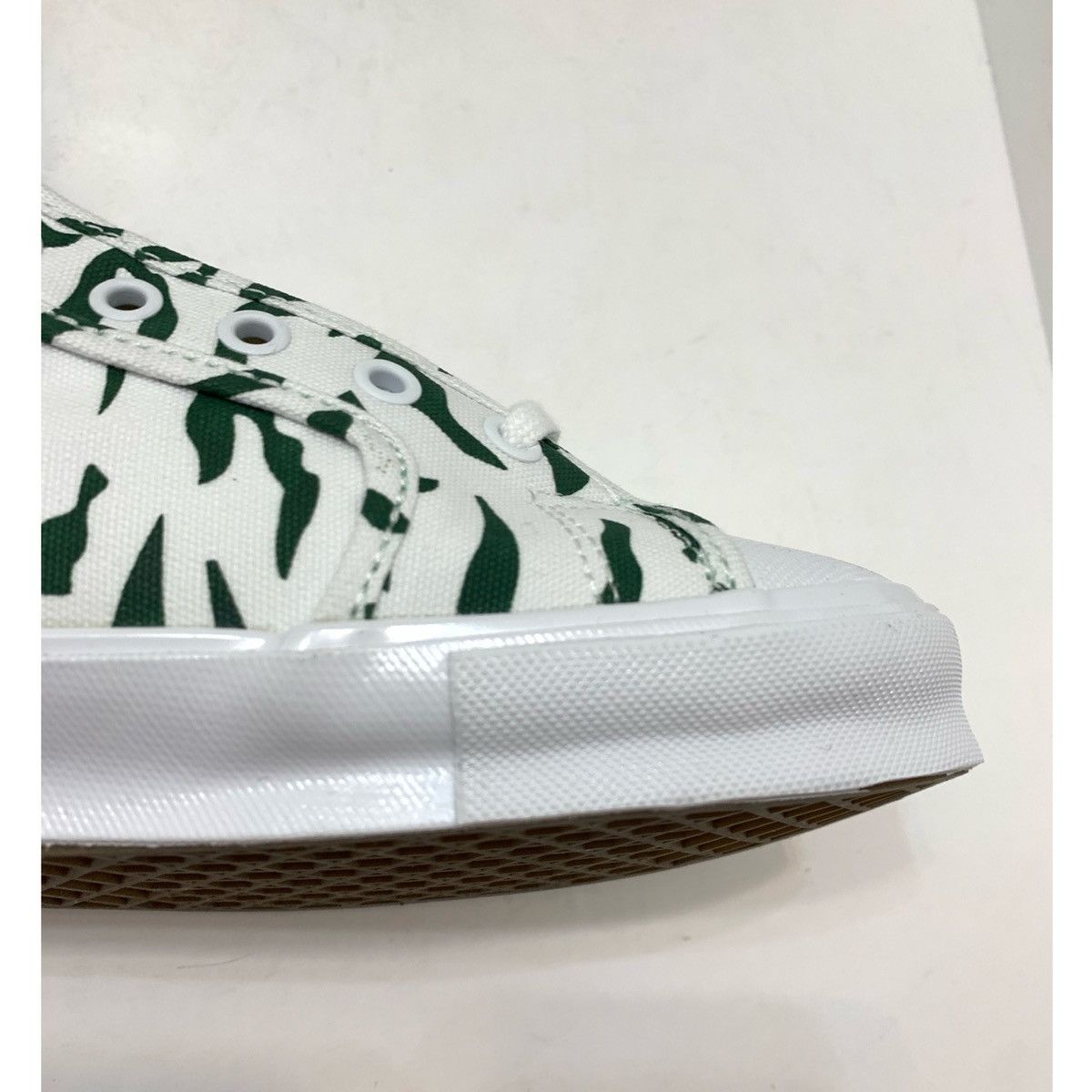 Vans NOAH X VANS OG STYLE SNEAKERS Size US 9 / EU 42 - 11 Thumbnail
