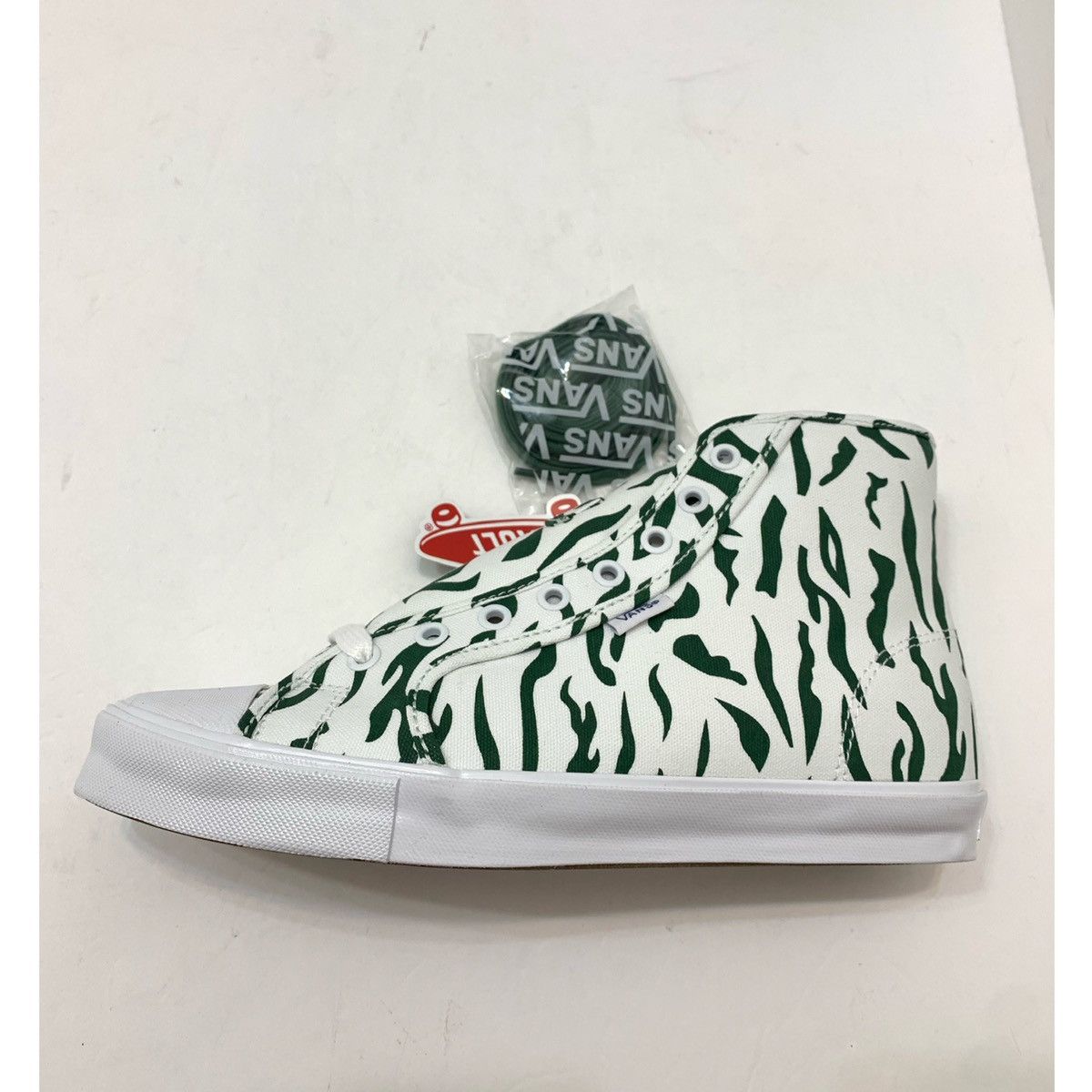 Vans NOAH X VANS OG STYLE SNEAKERS Size US 9 / EU 42 - 4 Thumbnail