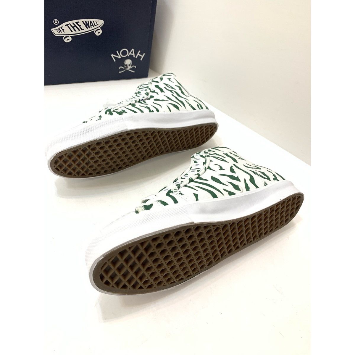 Vans NOAH X VANS OG STYLE SNEAKERS Size US 9 / EU 42 - 14 Thumbnail