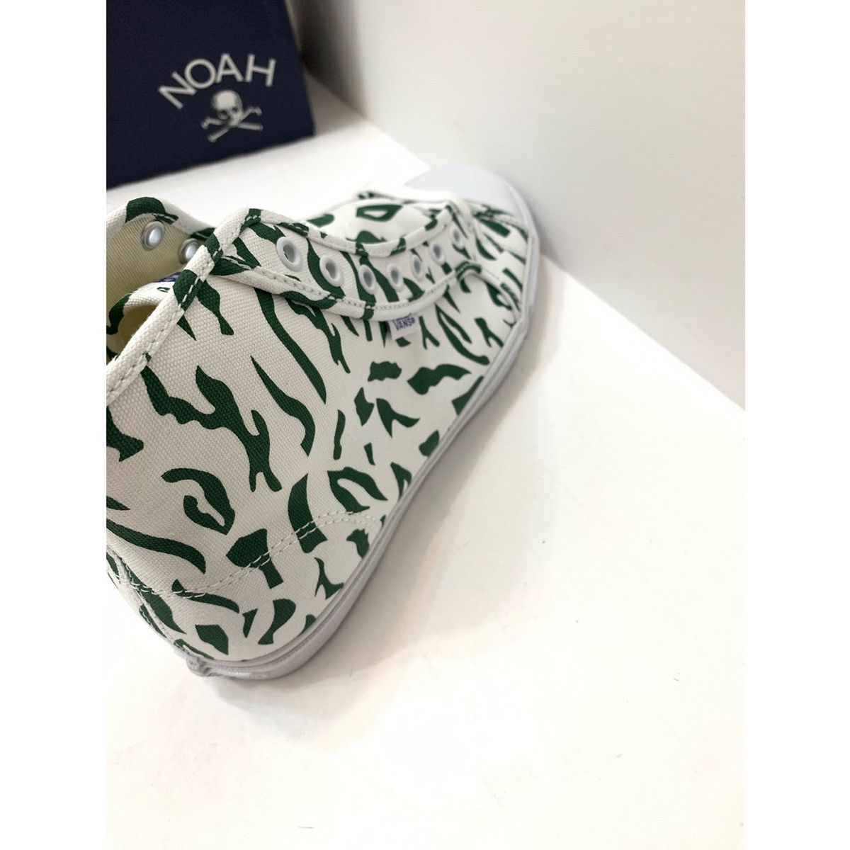 Vans NOAH X VANS OG STYLE SNEAKERS Size US 9 / EU 42 - 13 Thumbnail