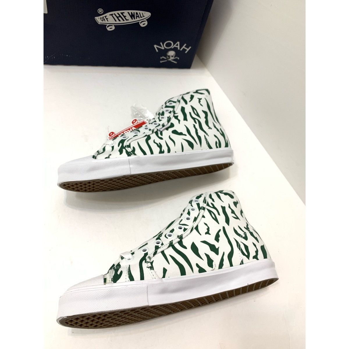 Vans NOAH X VANS OG STYLE SNEAKERS Size US 9 / EU 42 - 15 Thumbnail