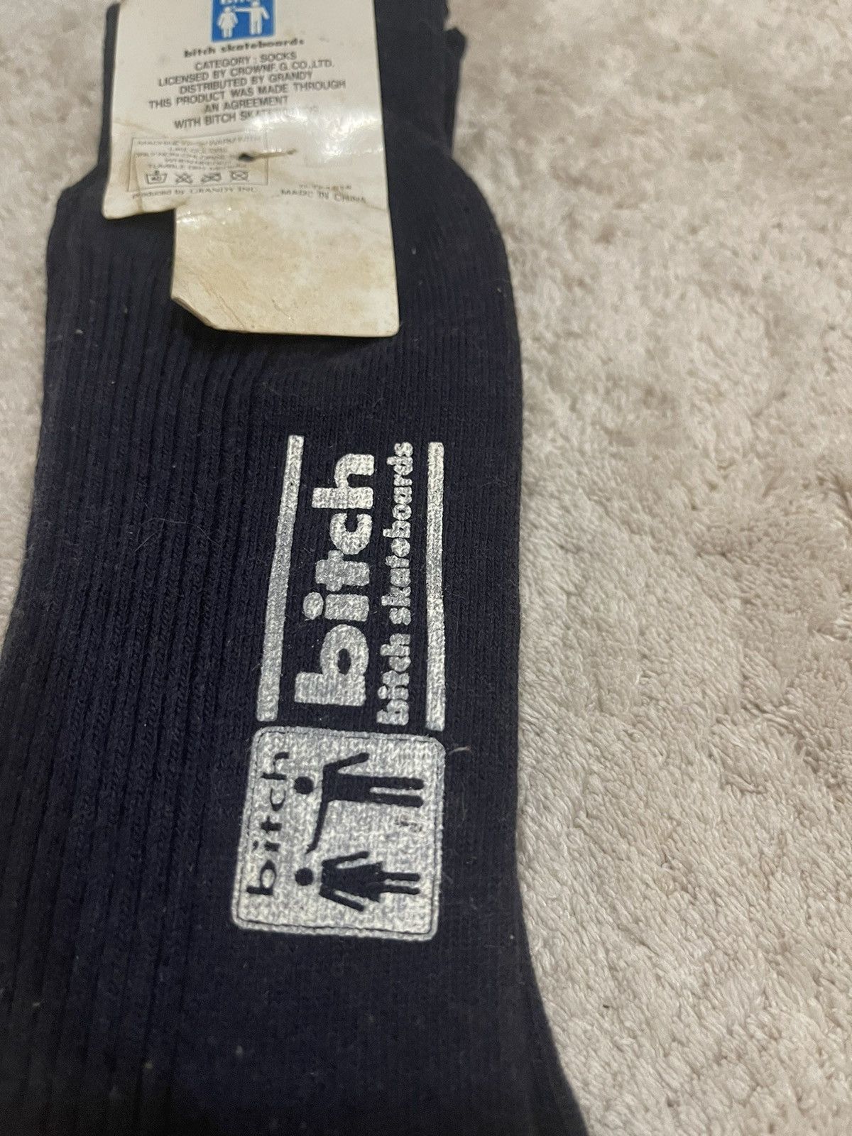 Girl Skateboards Vintage BITCH SKATEBOARD Socks Collection Size ONE SIZE - 2 Thumbnail