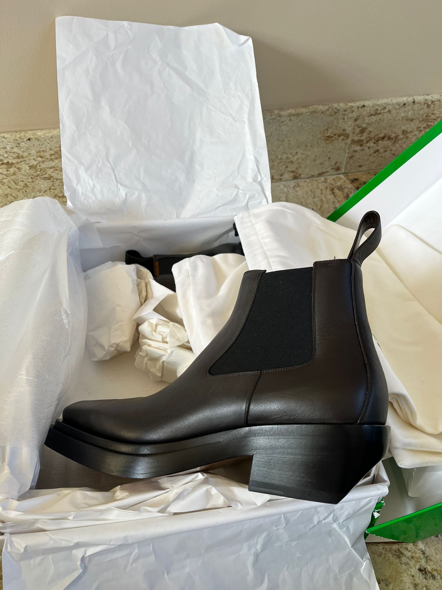 BOTTEGA VENETA ボッテガヴェネタ LEAN BOOTS サイドゴアレザー