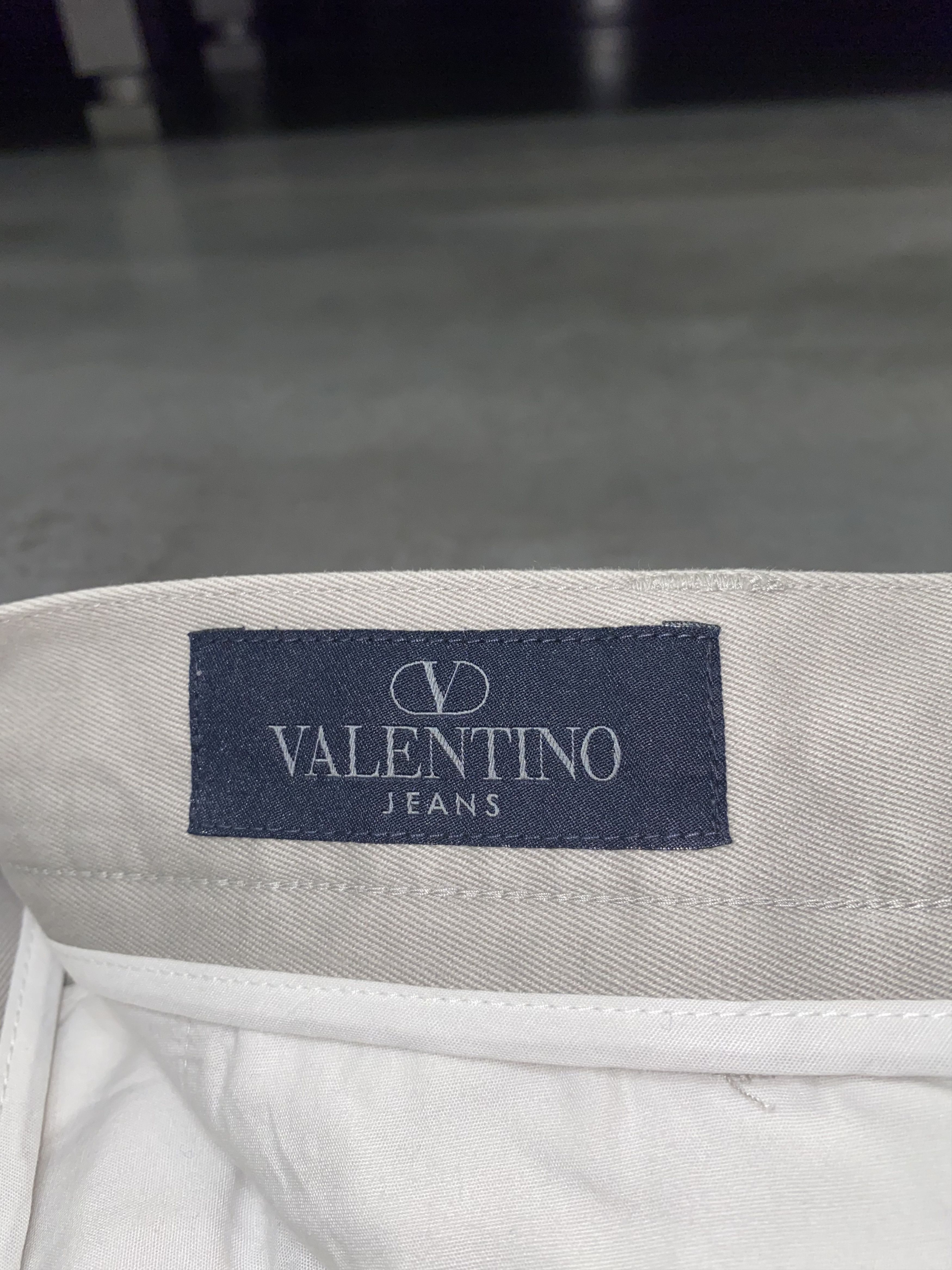 Valentino Valentino Cream White Denim Shorts Size US 30 / EU 46 - 11 Thumbnail
