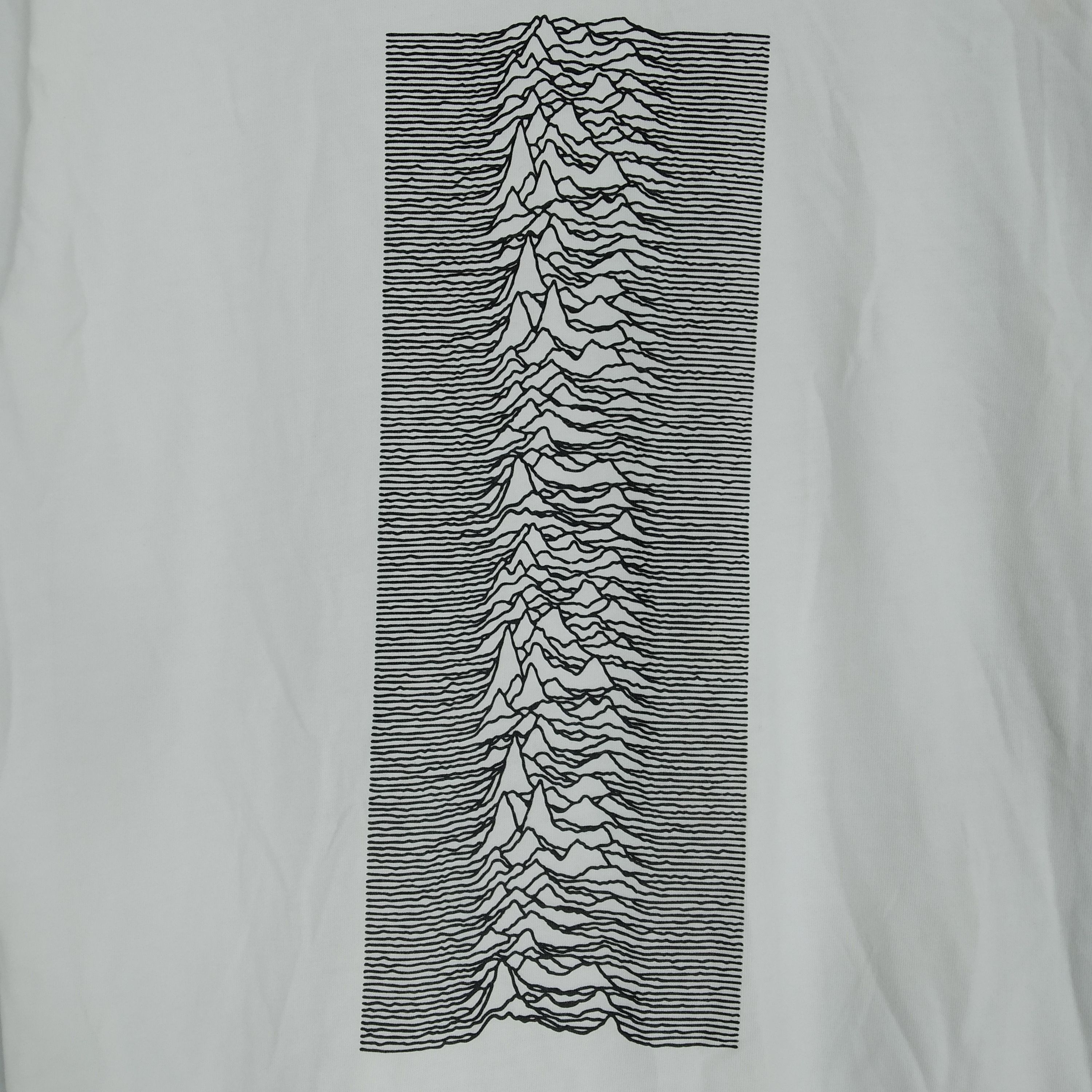 Uniqlo Peter Saville X Joy Division Unknown Pleasure Shirt
