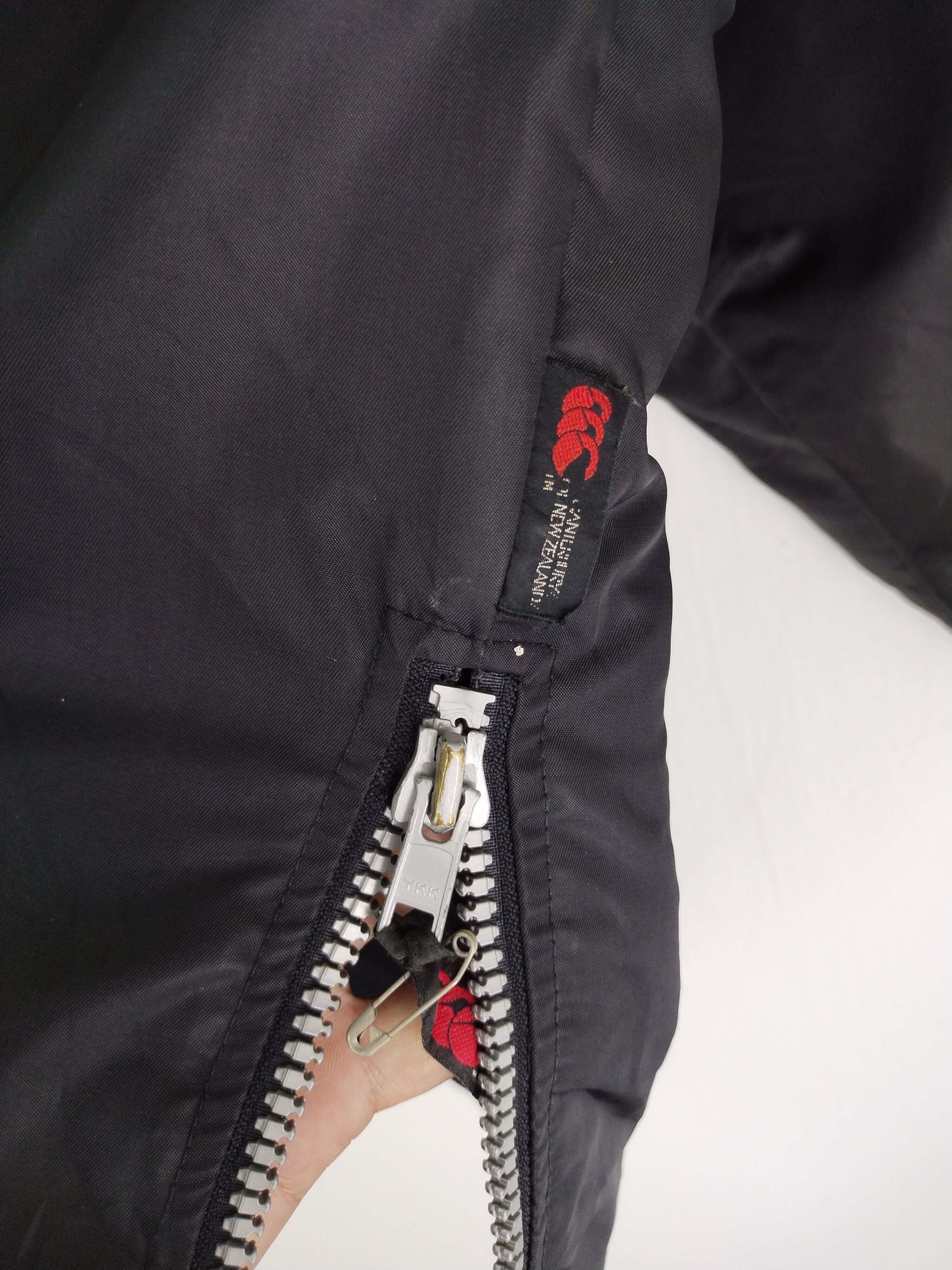 Canterbury of New Zealand × Vintage VINTAGE ANORAK WINDBREAKER HOODIE JACKET Size US L / EU 52-54 / 3 - 5 Thumbnail