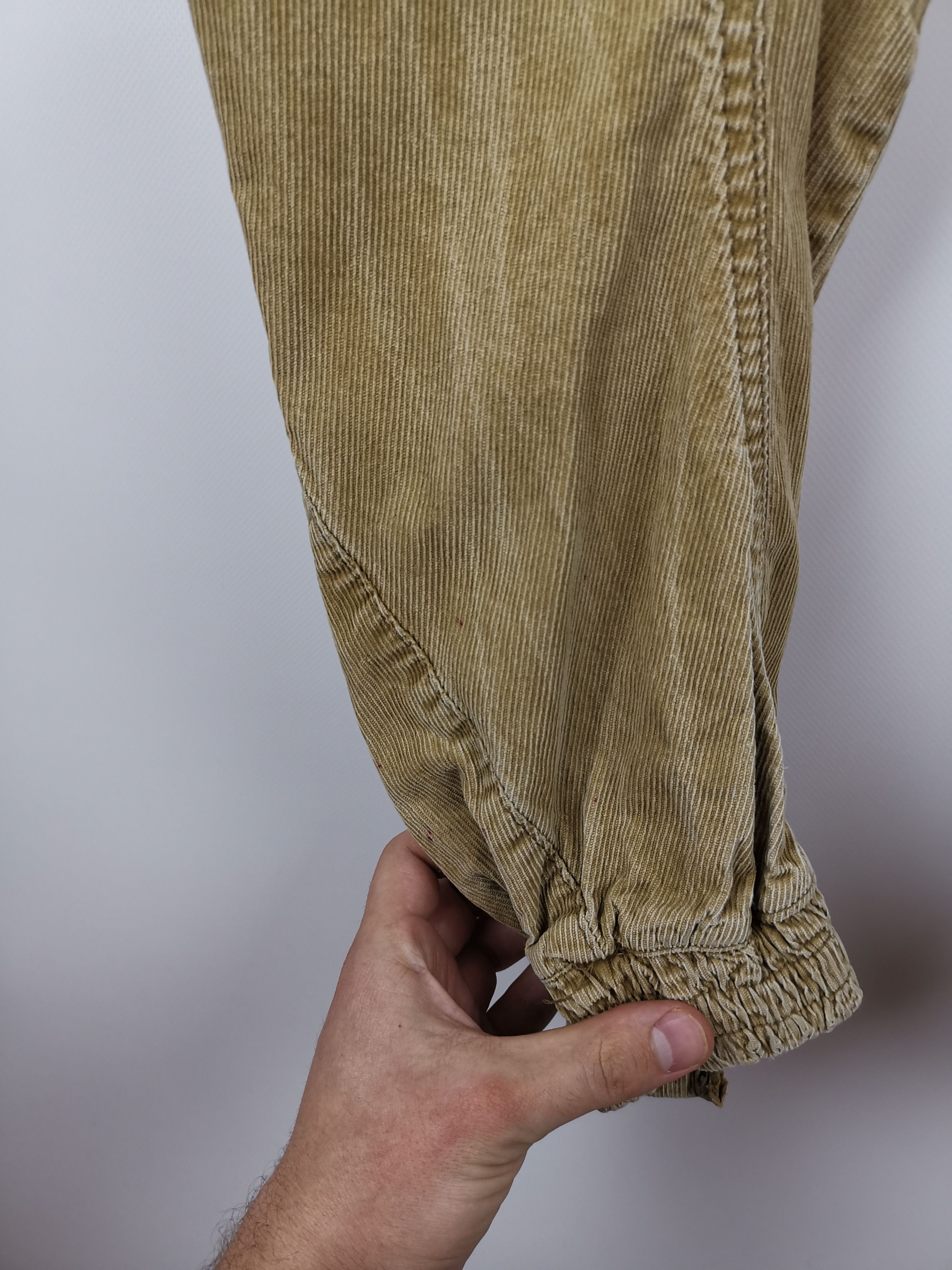 Jack & Jones Jack and Jones velvet corduroy workwear cargo pants Size US 28 / EU 44 - 11 Thumbnail