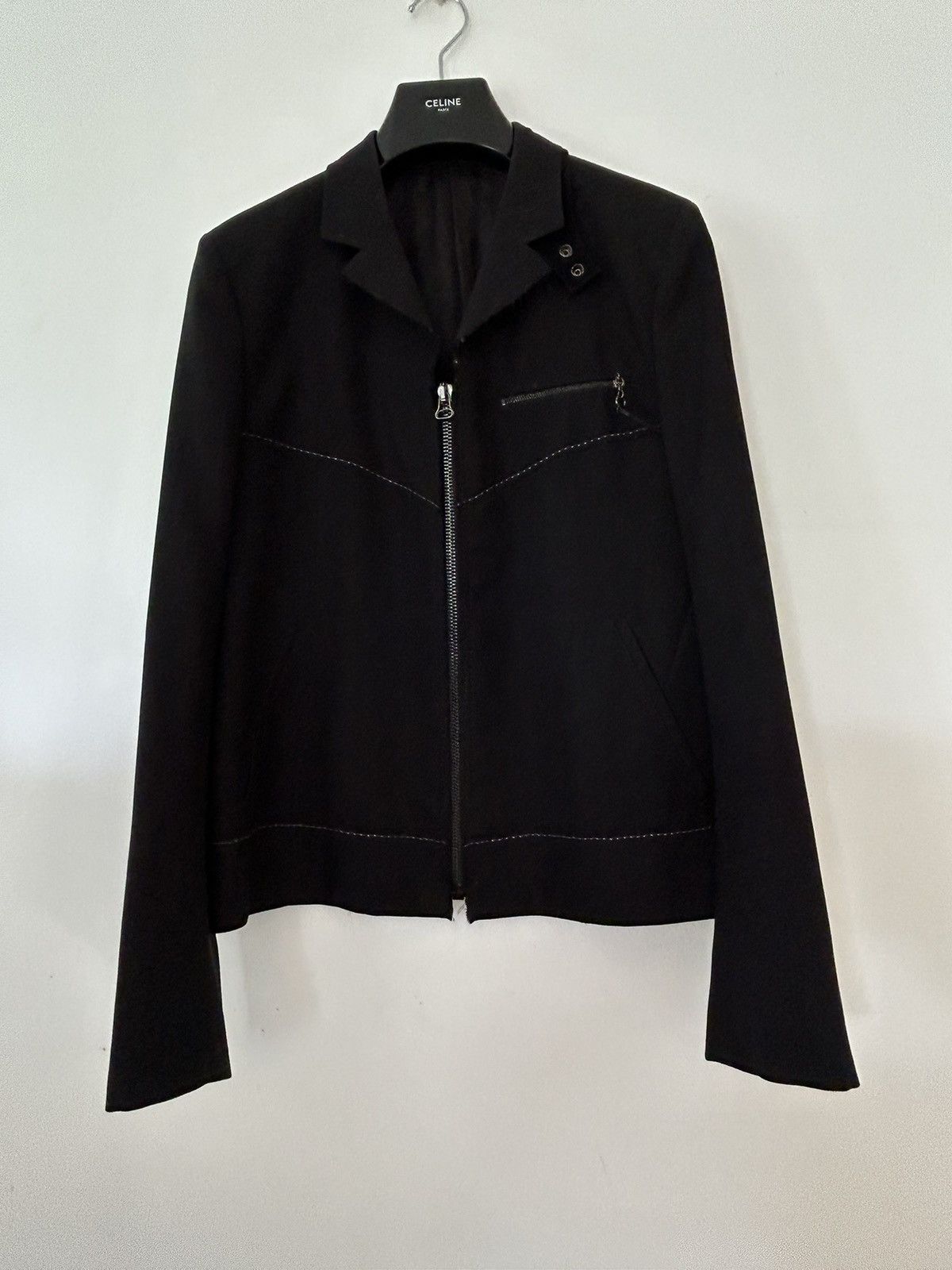 Zipped vest
