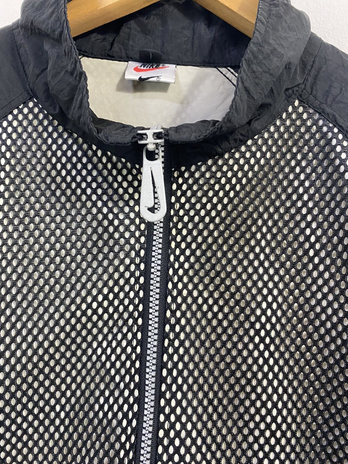 Nike × Vintage Vintage Nike Windbreaker Jacket Big Swoosh Design Size US L / EU 52-54 / 3 - 6 Thumbnail
