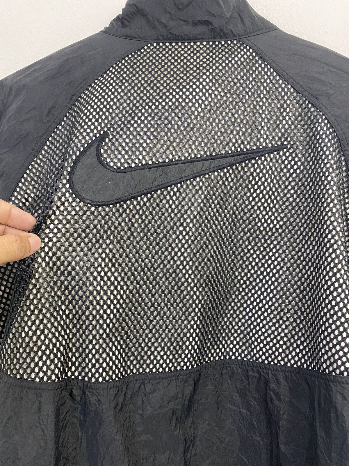 Nike × Vintage Vintage Nike Windbreaker Jacket Big Swoosh Design Size US L / EU 52-54 / 3 - 3 Thumbnail