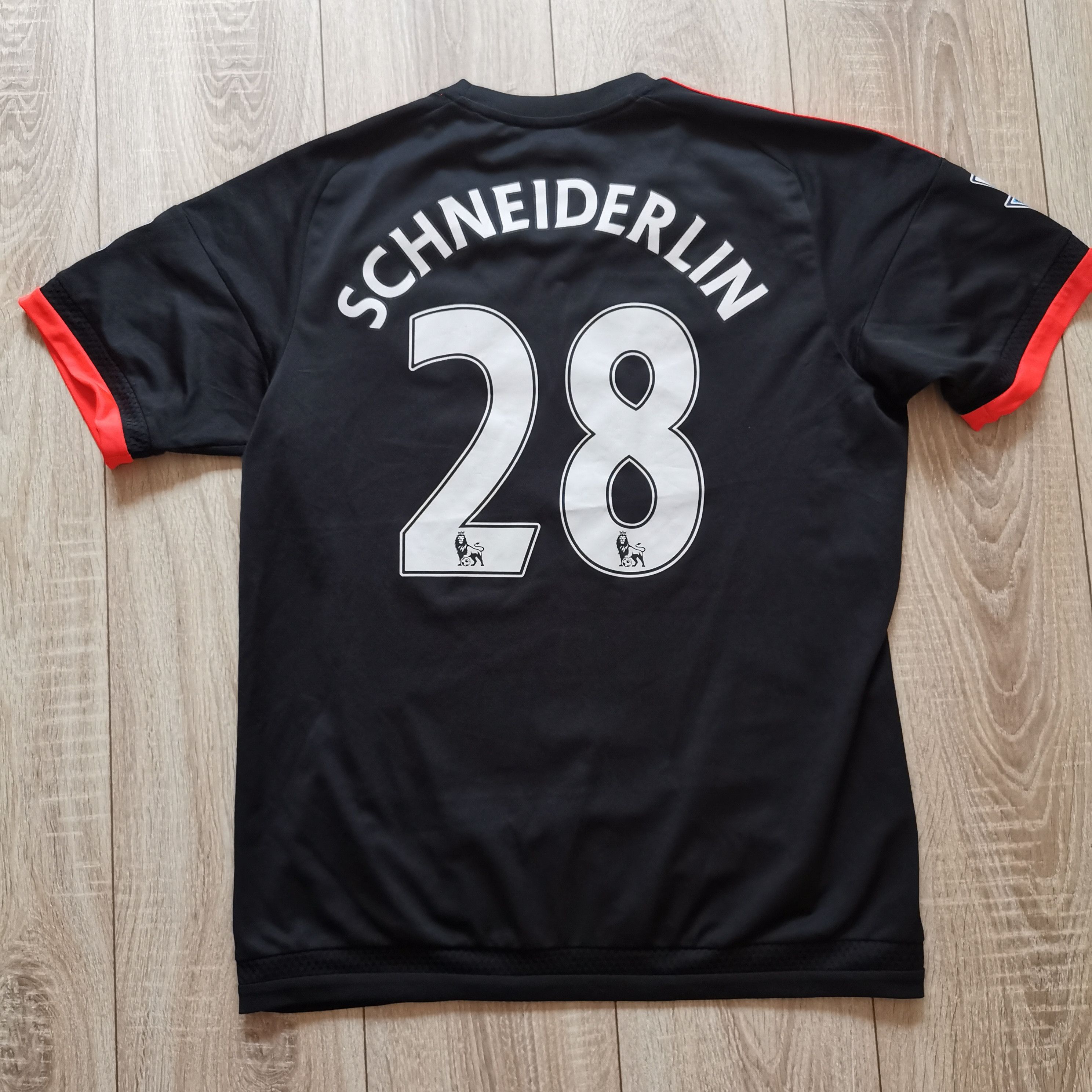 Adidas Adidas Manchester united 2015 2016 third #28 Schneiderlin Size US L / EU 52-54 / 3 - 2 Thumbnail