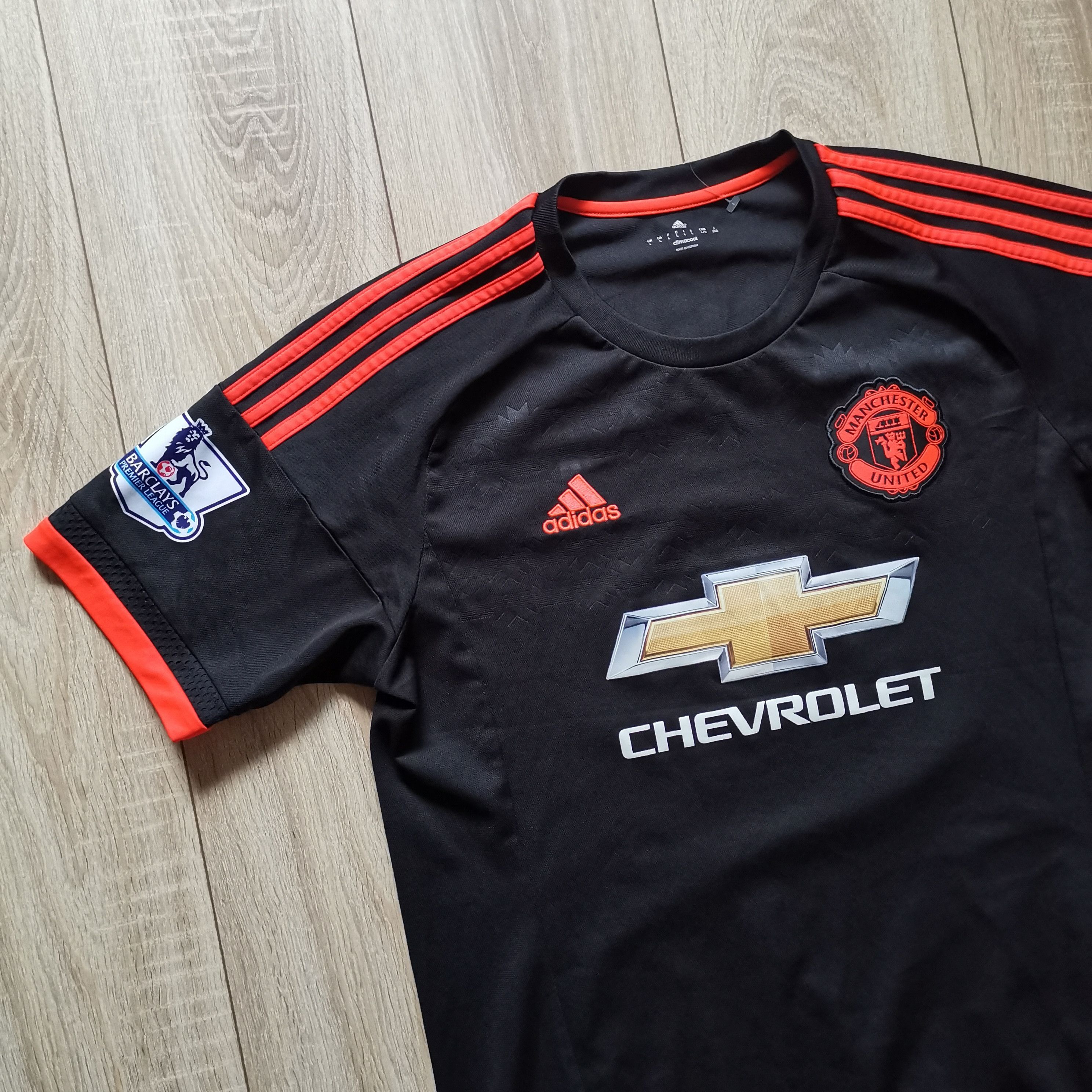 Adidas Adidas Manchester united 2015 2016 third #28 Schneiderlin Size US L / EU 52-54 / 3 - 4 Thumbnail