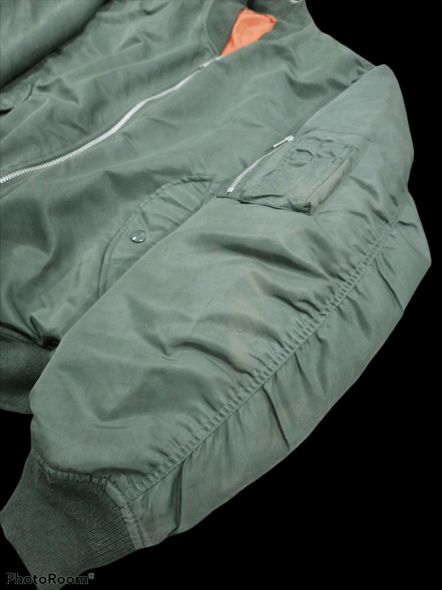 Uniqlo Sun Faded Army Green Military Uniqlo Bomber Jackets Size US L / EU 52-54 / 3 - 2 Thumbnail