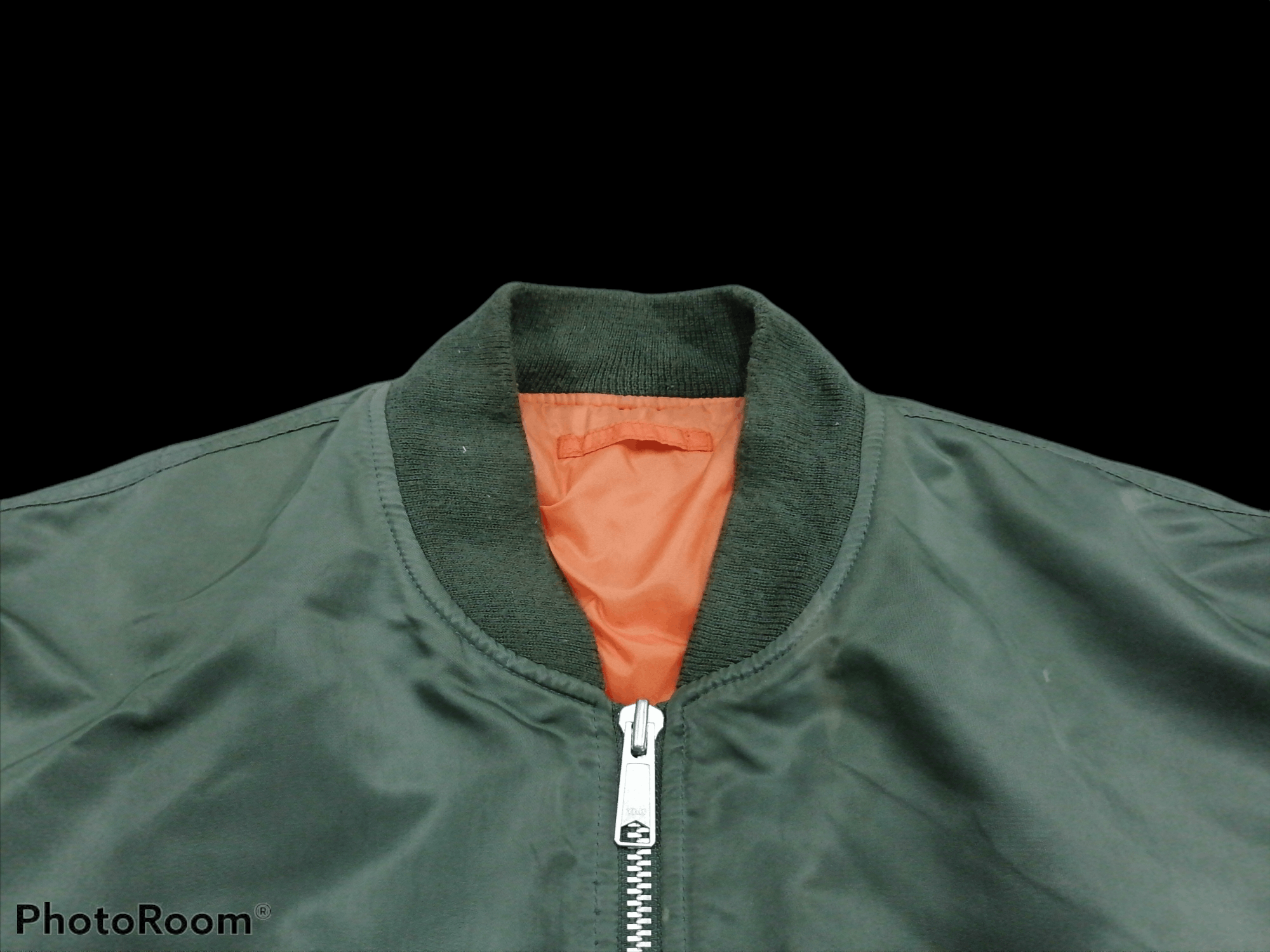 Uniqlo Sun Faded Army Green Military Uniqlo Bomber Jackets Size US L / EU 52-54 / 3 - 5 Thumbnail