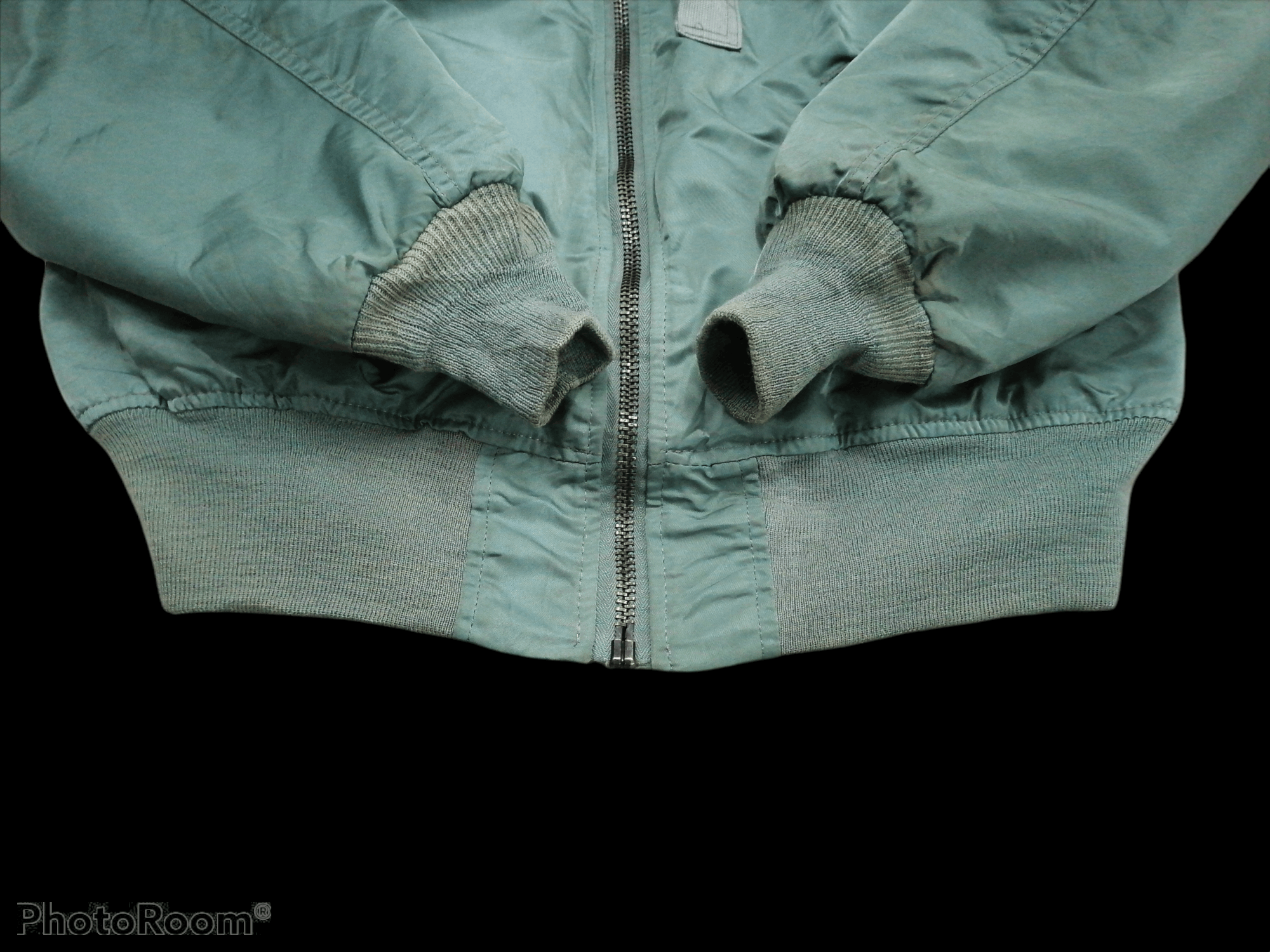Buzz Rickson's Vintage Alpha Industries MA-1 Flying Bomber Jackets Size US M / EU 48-50 / 2 - 4 Thumbnail