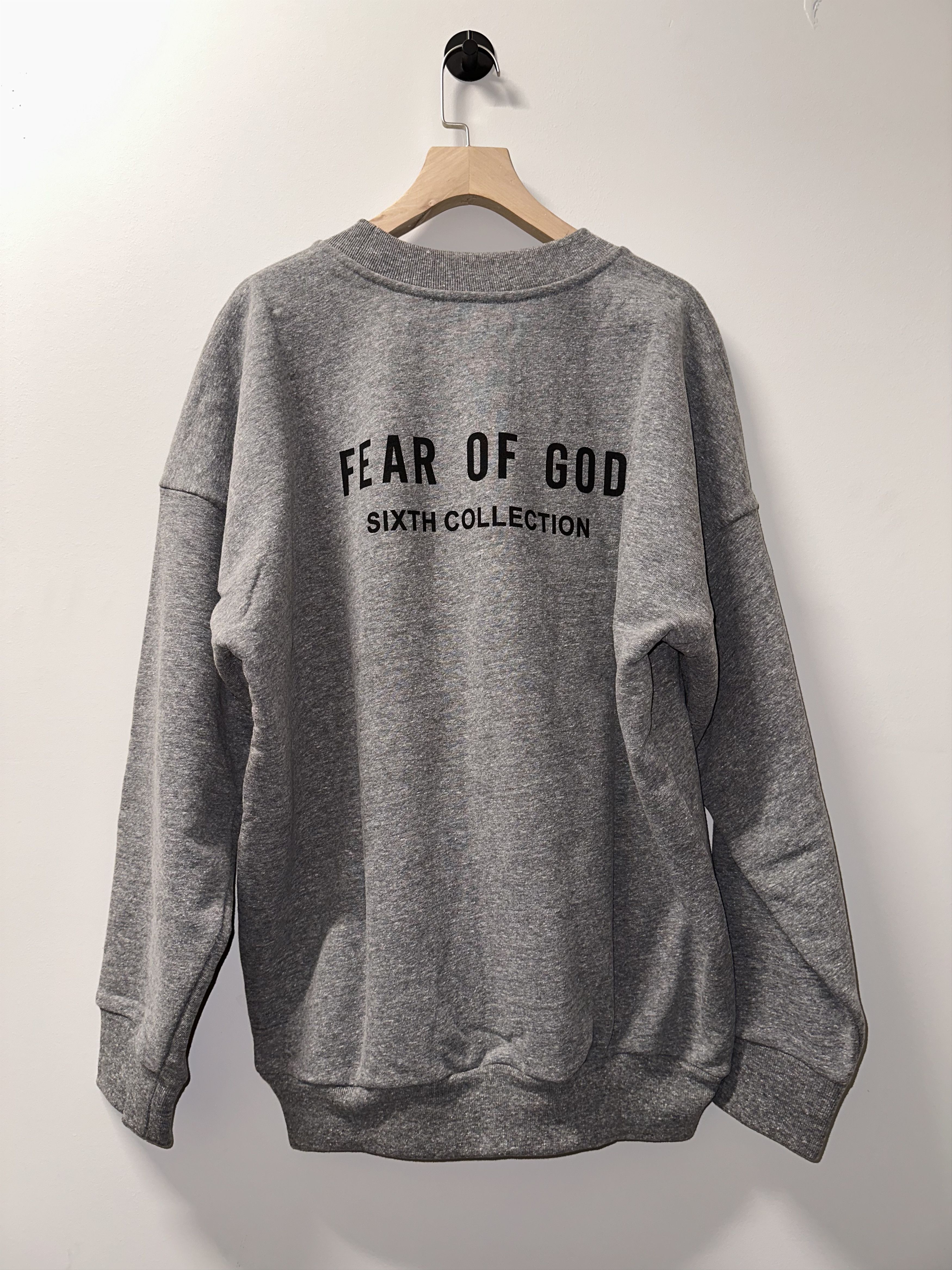Fear of God Fear of God Sixth Collection Logo Crewneck Sweatshirt Size M Size US M / EU 48-50 / 2 - 2 Thumbnail