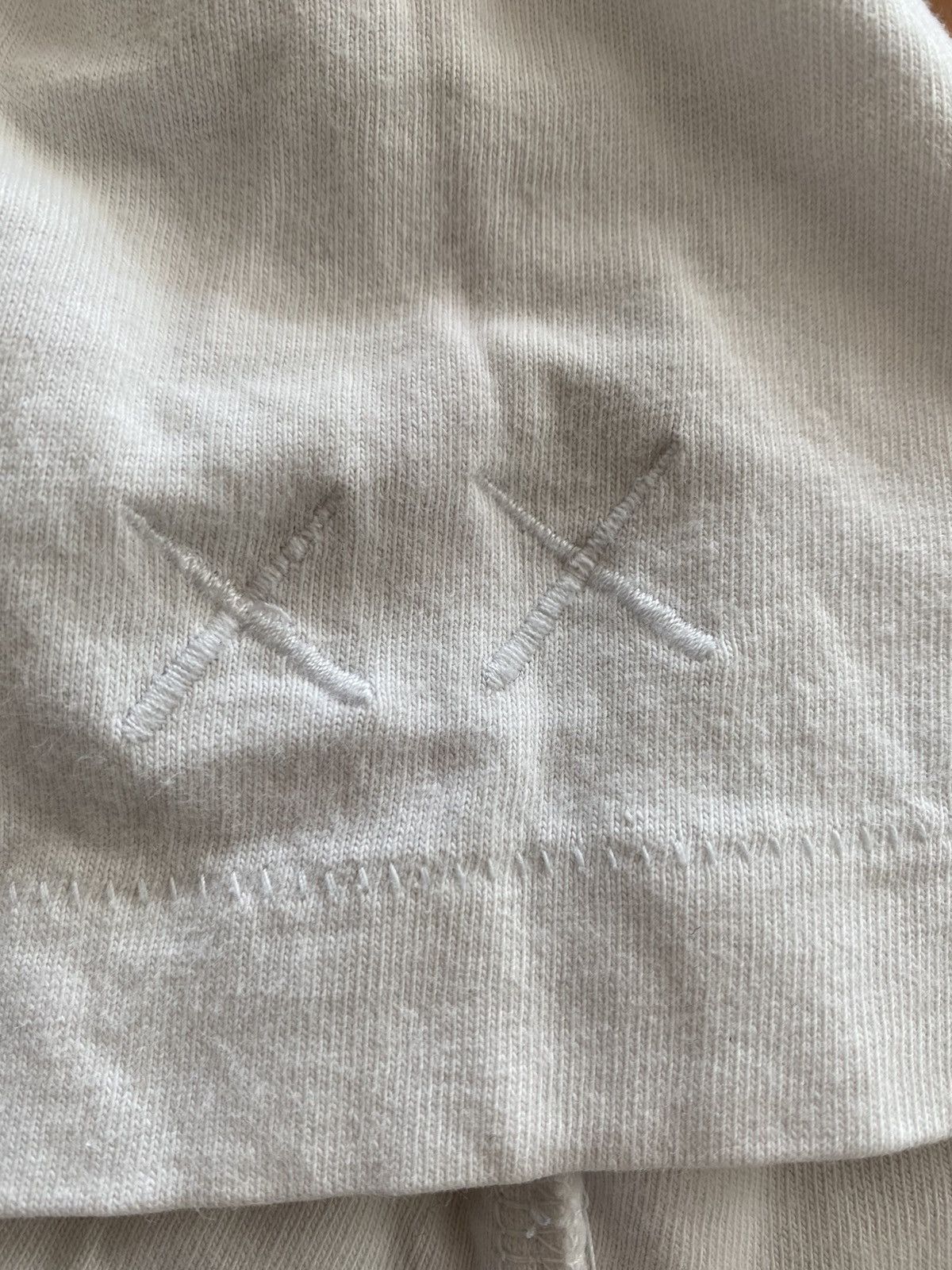 Kaws × Uniqlo Kaws x Sesame Street Tee Size US S / EU 44-46 / 1 - 4 Thumbnail