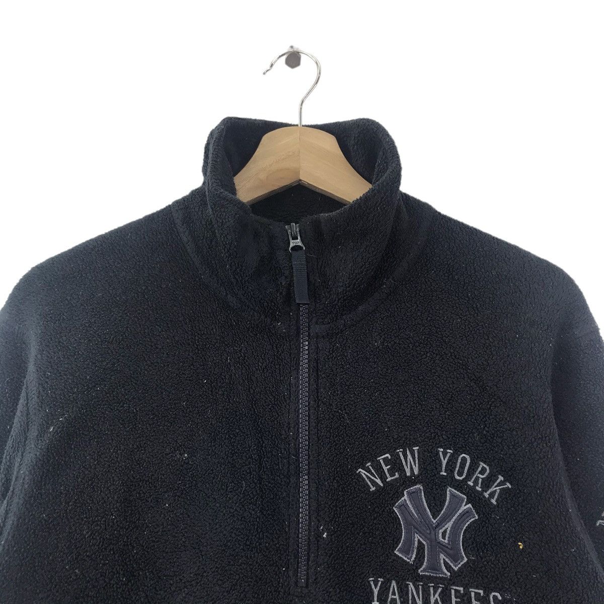 Vintage Vintage 90s NEW YORK YANKEERS Mlb Fleece Sweatshirt Size US XL / EU 56 / 4 - 4 Thumbnail