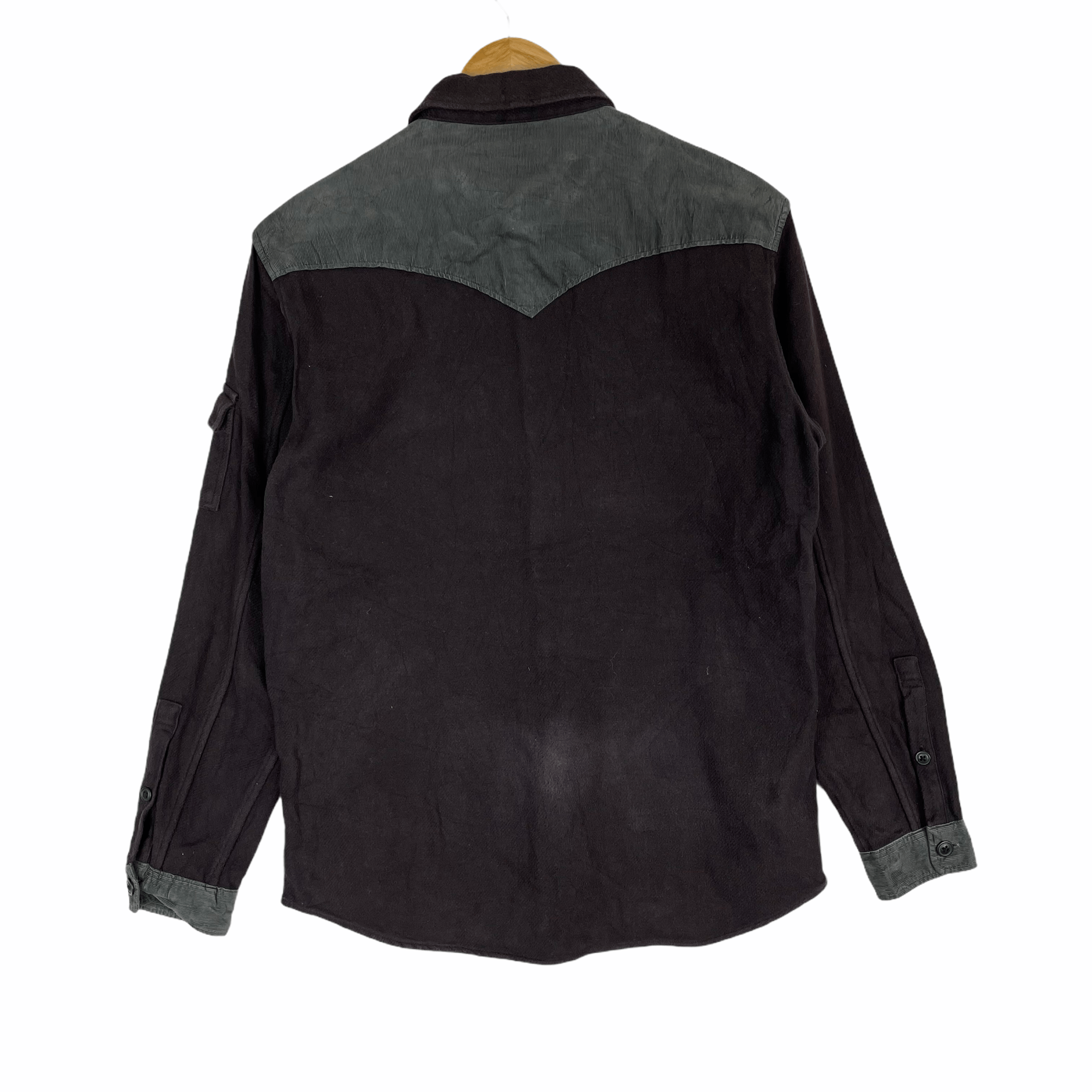 Jun Takahashi UNIQLO UNDERCOVER Jun Takahashi Japanese Brand Western Size US M / EU 48-50 / 2 - 5 Thumbnail