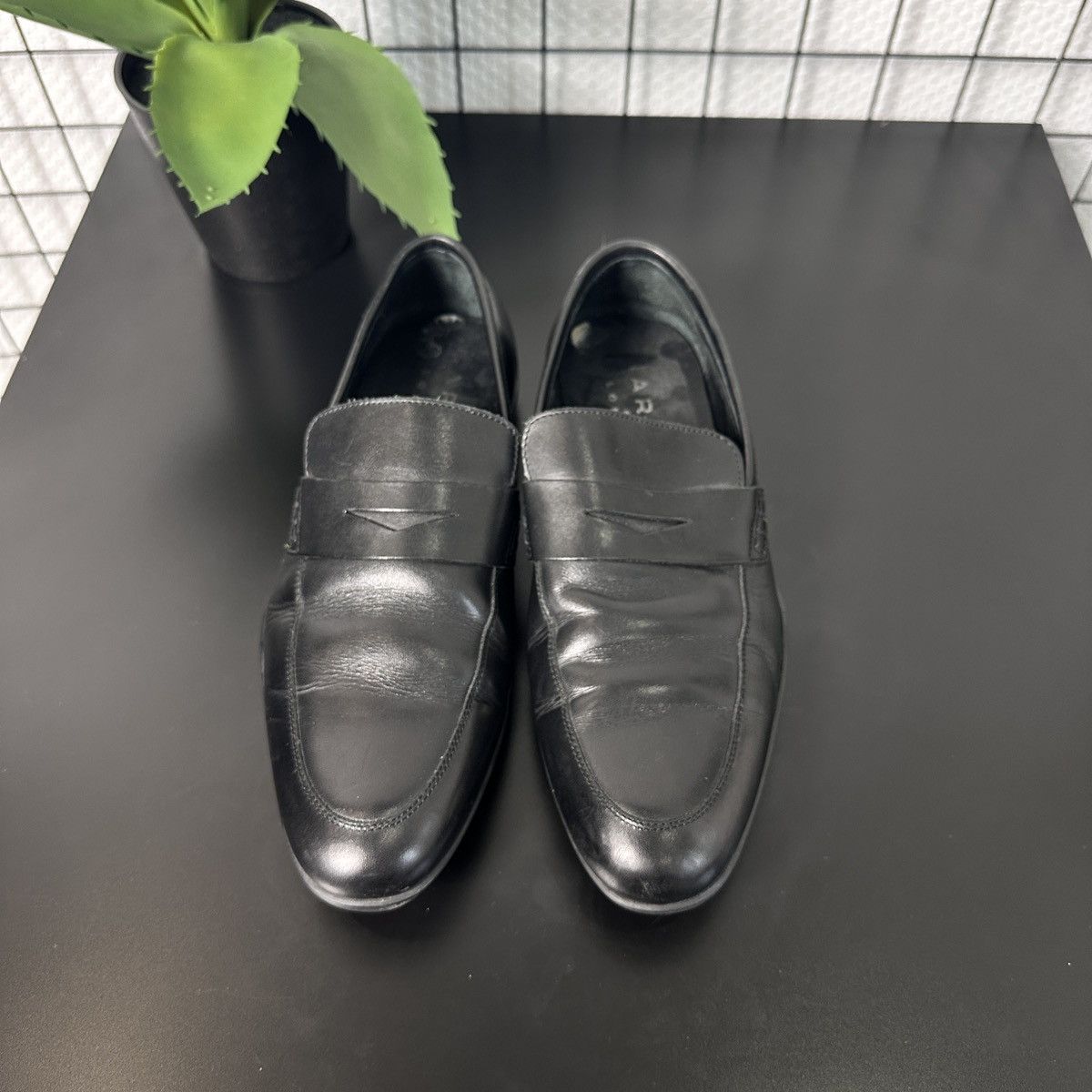 Harrys Of London Harrys of London Vibram Sole Leather Loafers Size US 7 / EU 40 - 3 Thumbnail