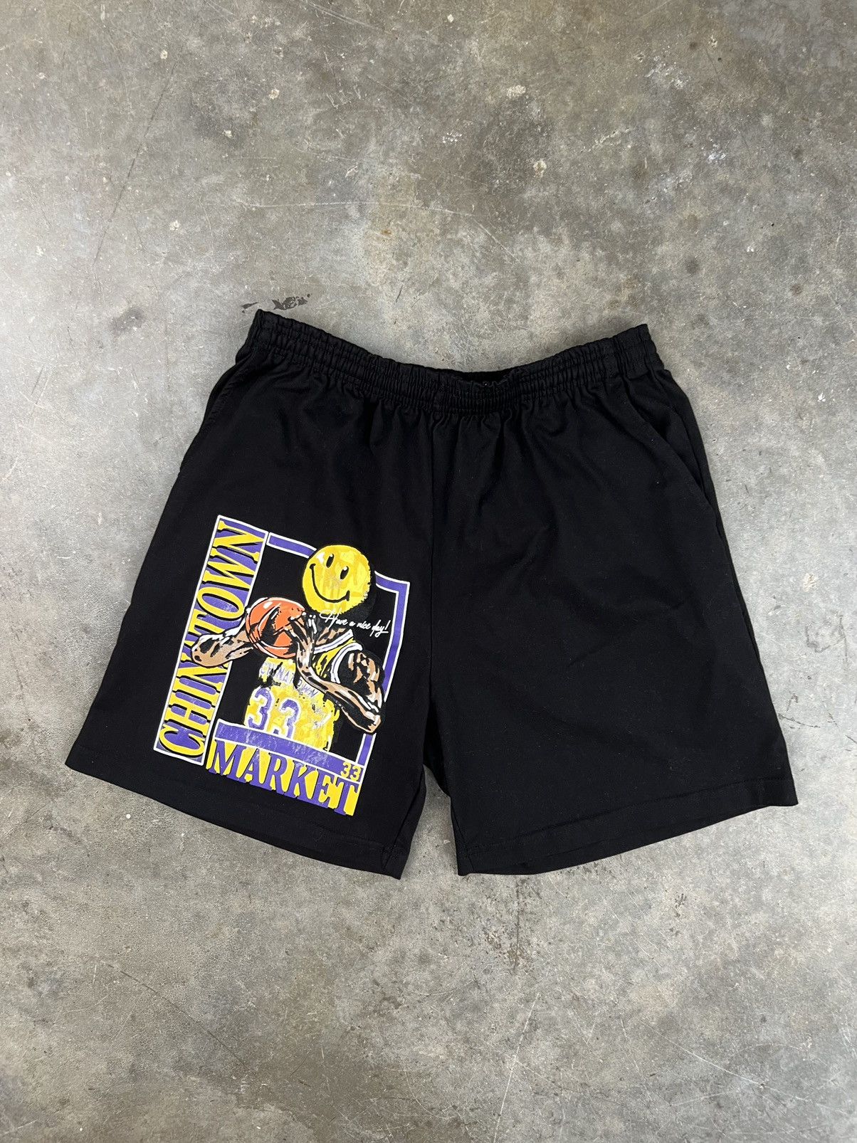 Market Chinatown Market Black Smiley Lakers Basketball Shorts Large Size US 34 / EU 50 - 1 Thumbnail