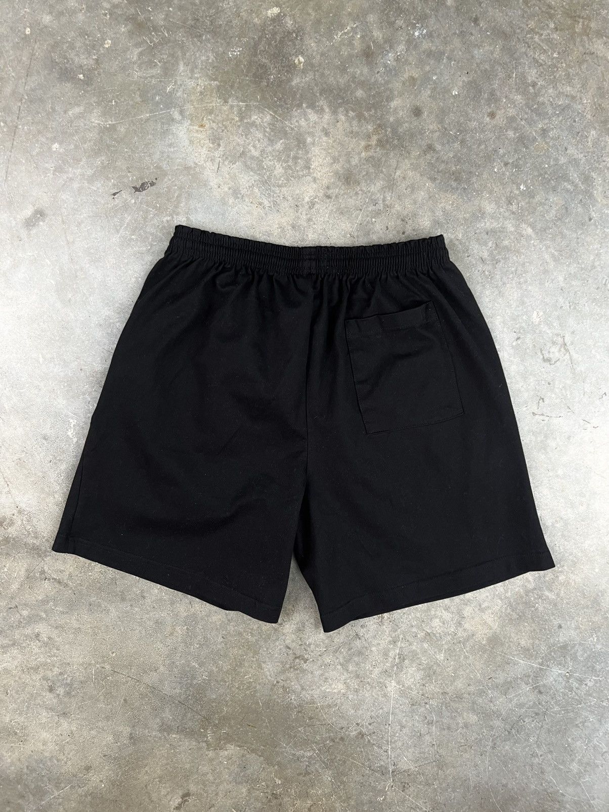 Market Chinatown Market Black Smiley Lakers Basketball Shorts Large Size US 34 / EU 50 - 4 Thumbnail