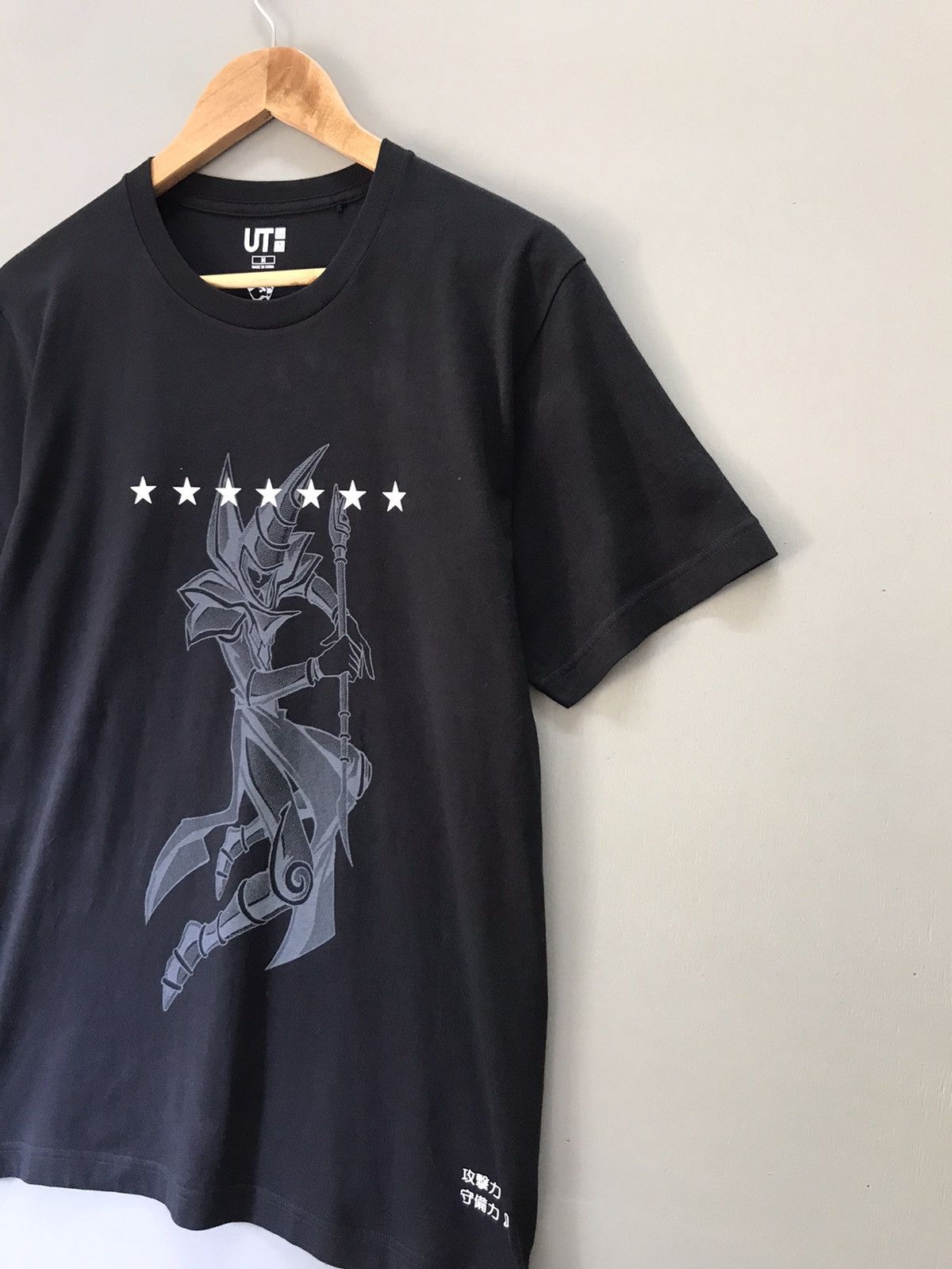 Uniqlo Yu-Gi-Oh Dark Magician T-shirt Size US M / EU 48-50 / 2 - 3 Thumbnail