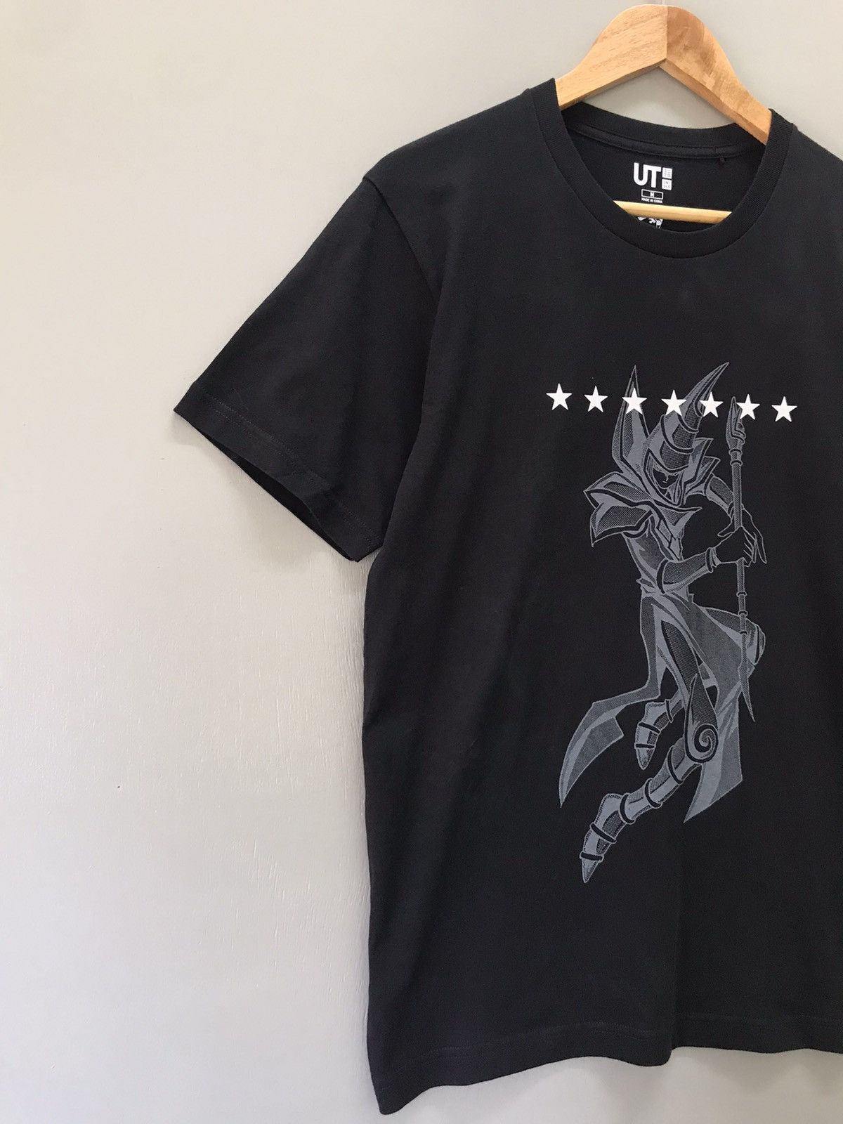 Uniqlo Yu-Gi-Oh Dark Magician T-shirt Size US M / EU 48-50 / 2 - 2 Thumbnail