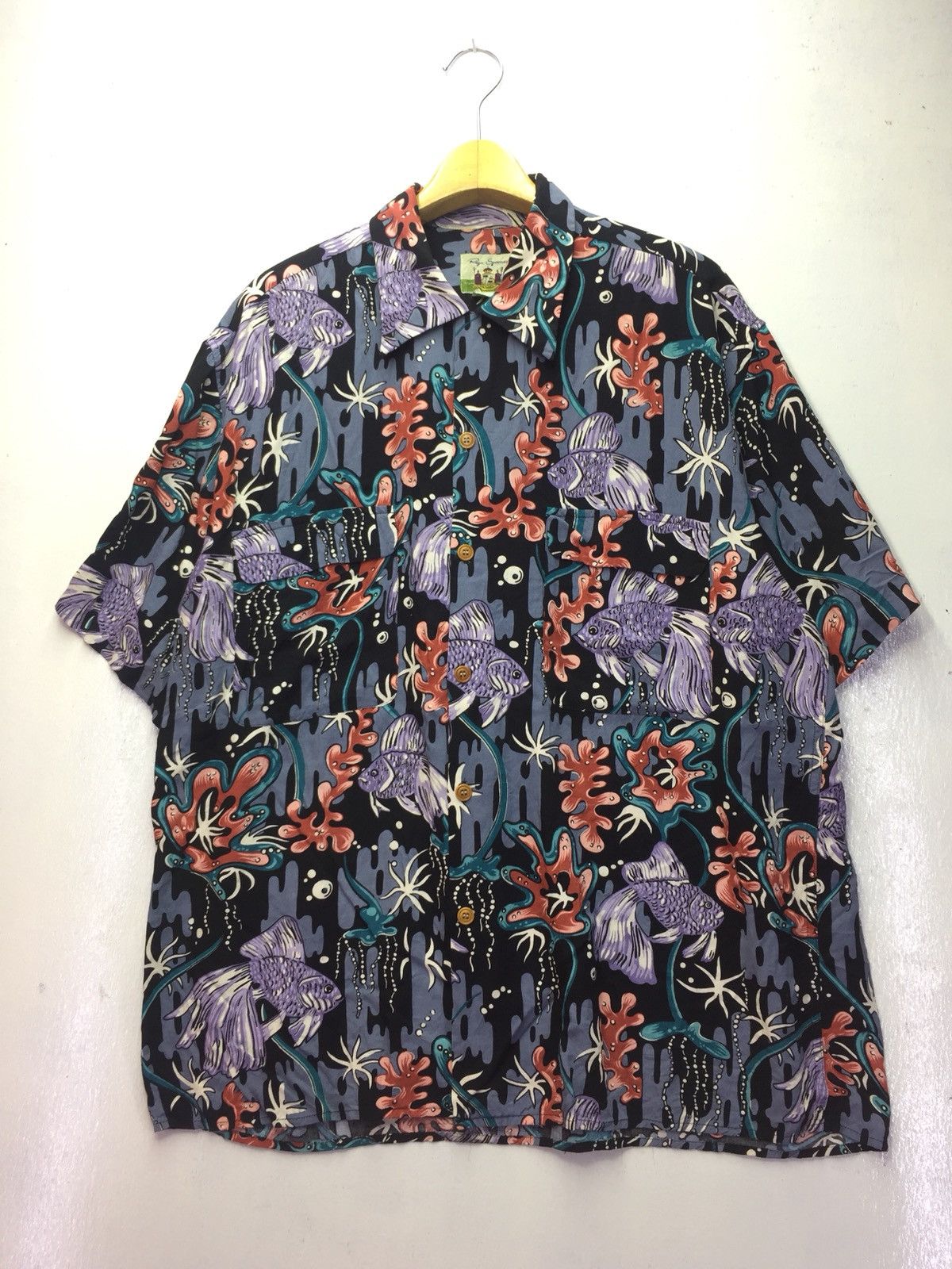 Reyn Spooner Vintage Reyn Spooner Rayon Hawaiian Shirt size l fit xl Size US XL / EU 56 / 4 - 1 Thumbnail