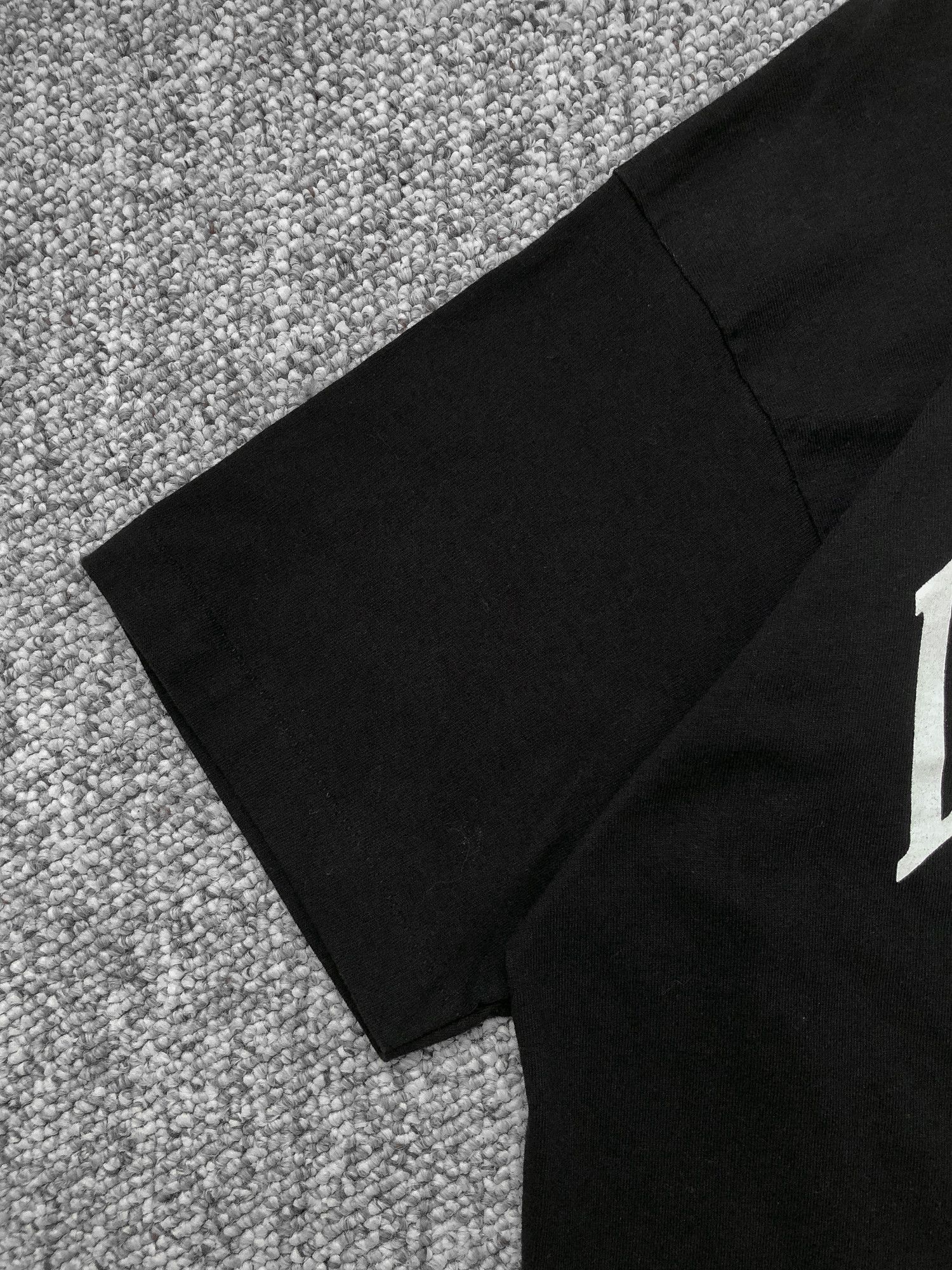 Fruit Of The Loom × Vintage Vintage 90s Single Stitch Faded Black T Shirt Size US L / EU 52-54 / 3 - 4 Thumbnail
