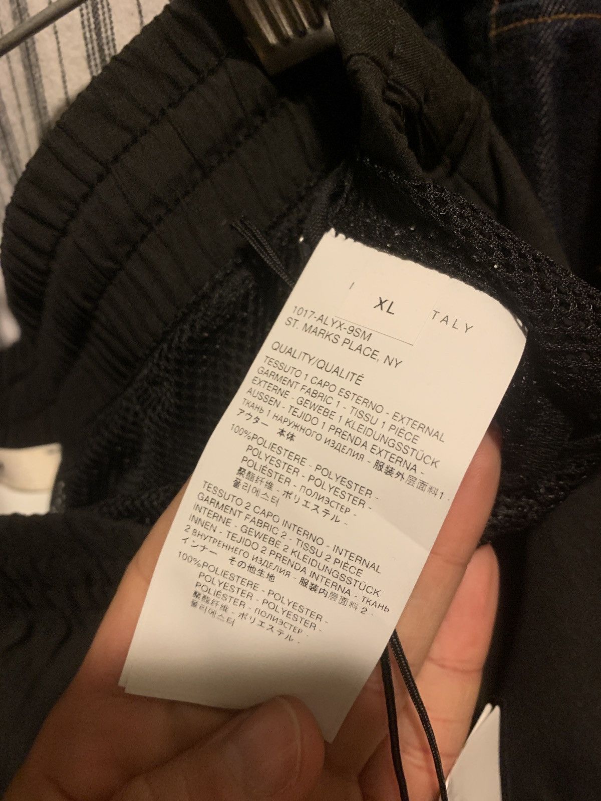 1017 ALYX 9SM 1017 ALYX 9SM cargo pocket trunks XL Size US 36 / EU 52 - 12 Thumbnail