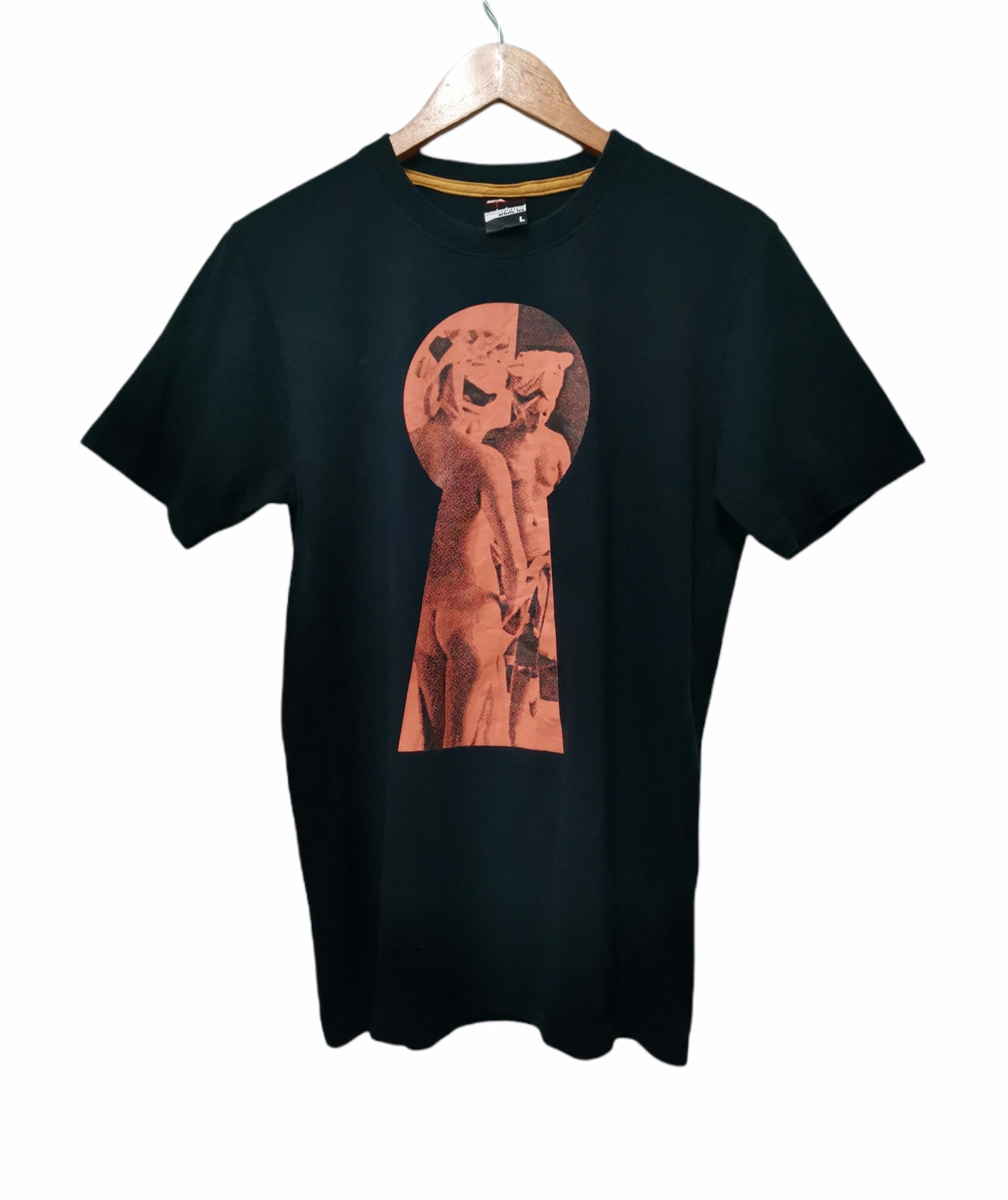 Japanese Brand 🔥Rare🔥 SFA Artist is Tee Naked Sexy Porn Girl Size US L / EU 52-54 / 3 - 2 Thumbnail