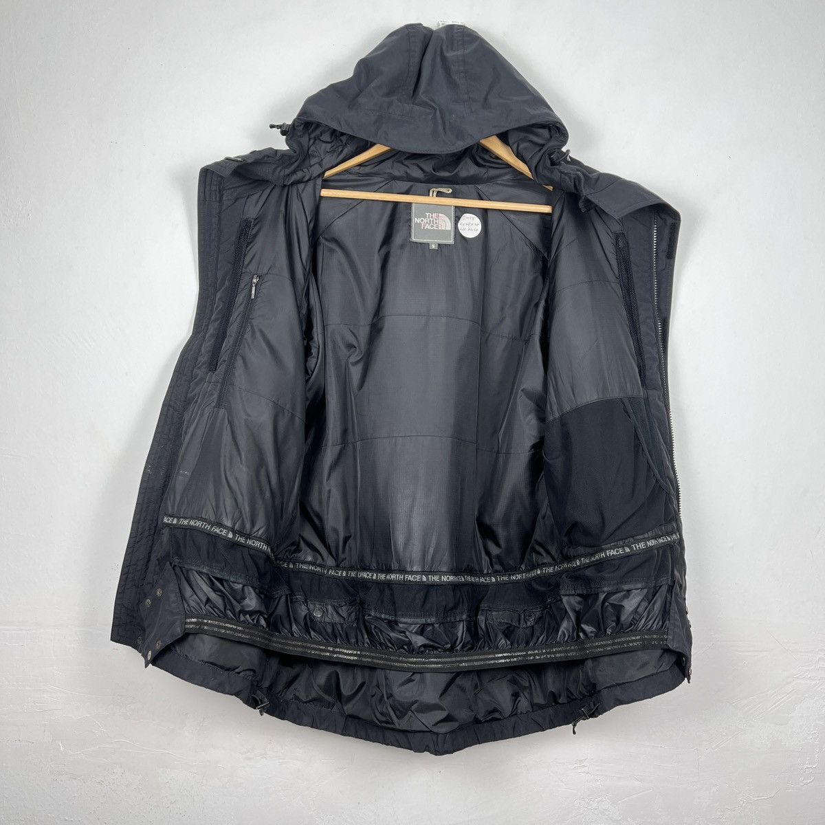 The North Face Vintage NORTH FACE Multi Pocket Hoodie Jacket J0058 Size US S / EU 44-46 / 1 - 8 Thumbnail