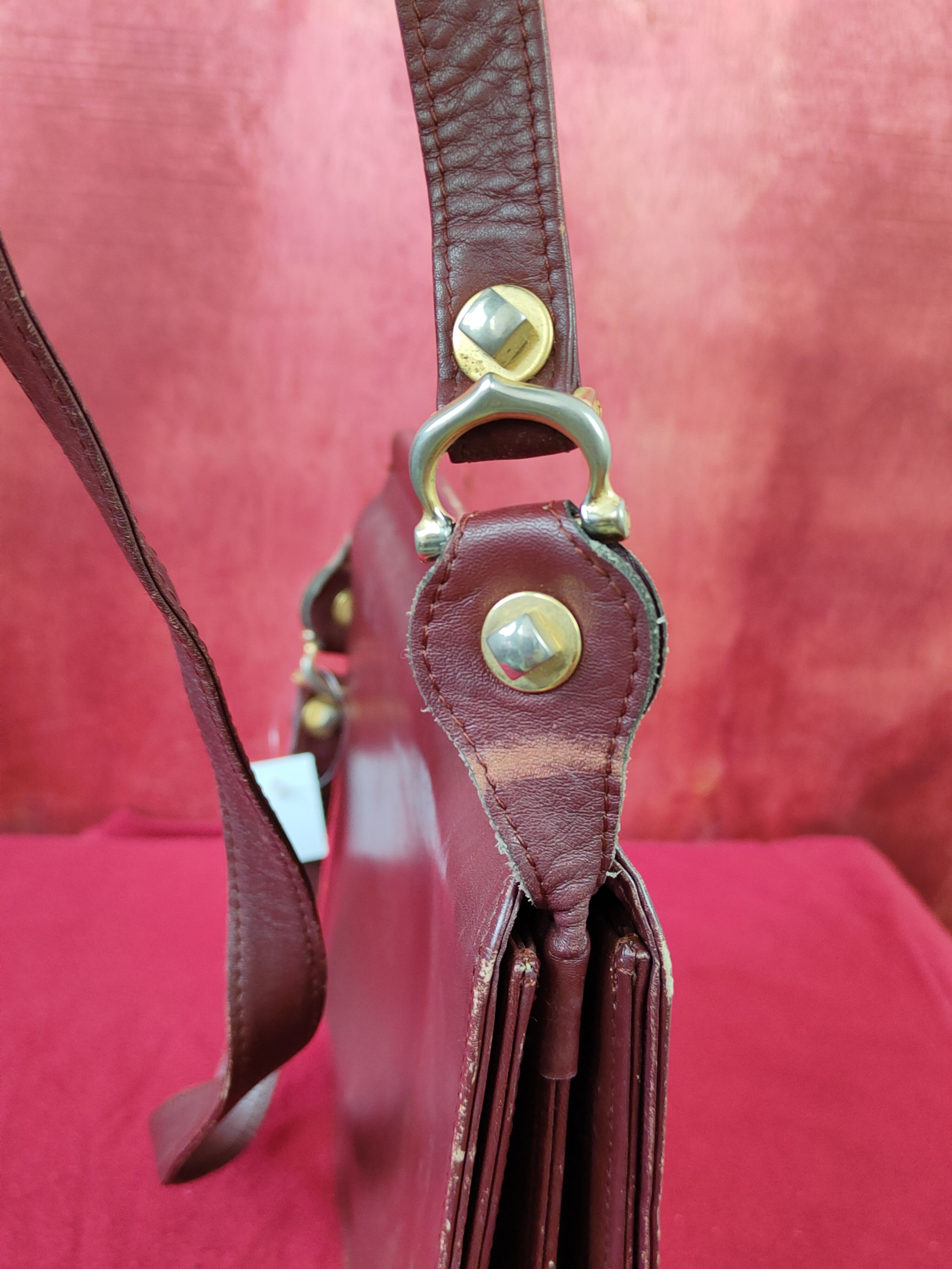 Cartier DL Cartier vintage Maroon Crossbody sling Bag #SB041 Size ONE SIZE - 15 Thumbnail