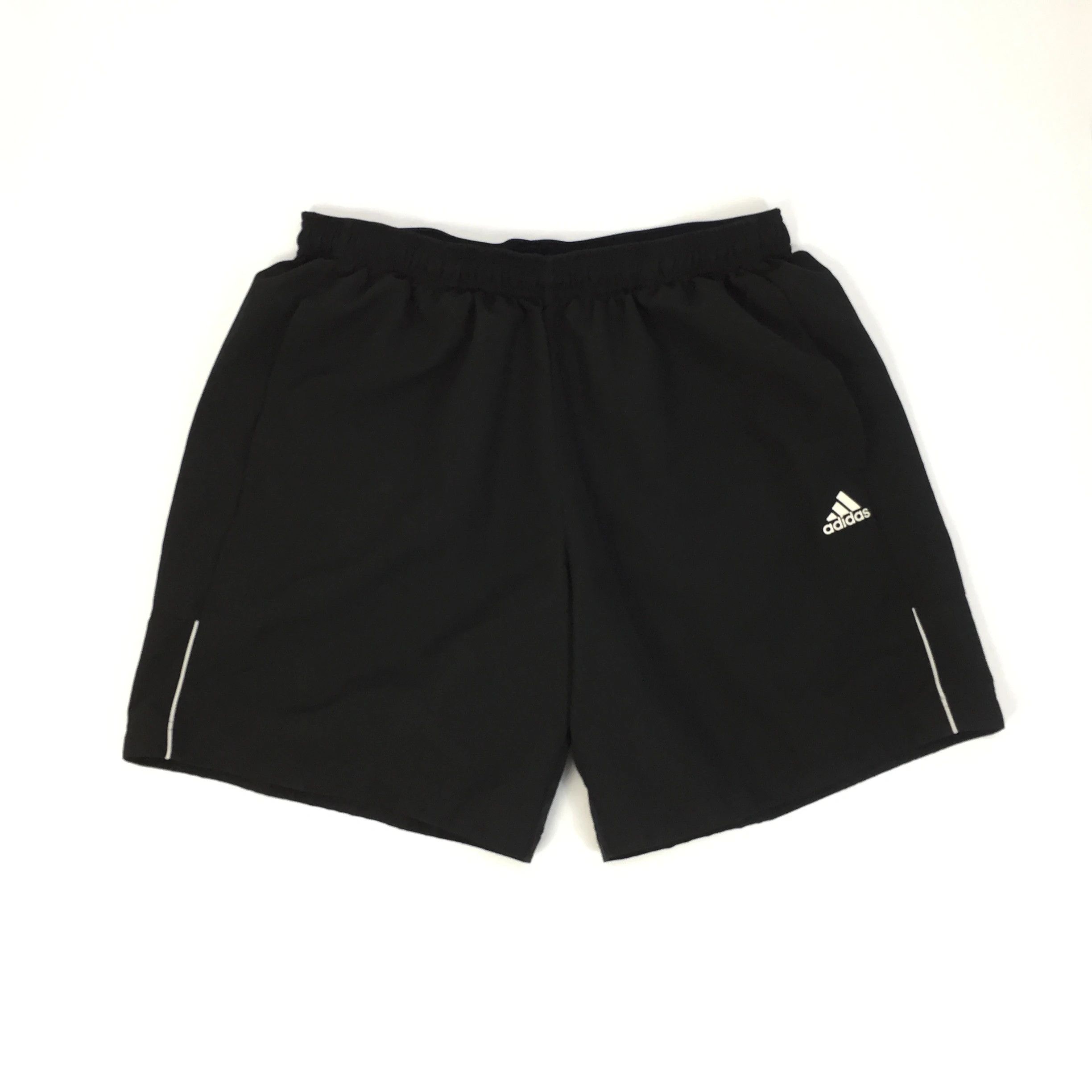 Adidas Adidas Logo shorts Size US 34 / EU 50 - 1 Thumbnail