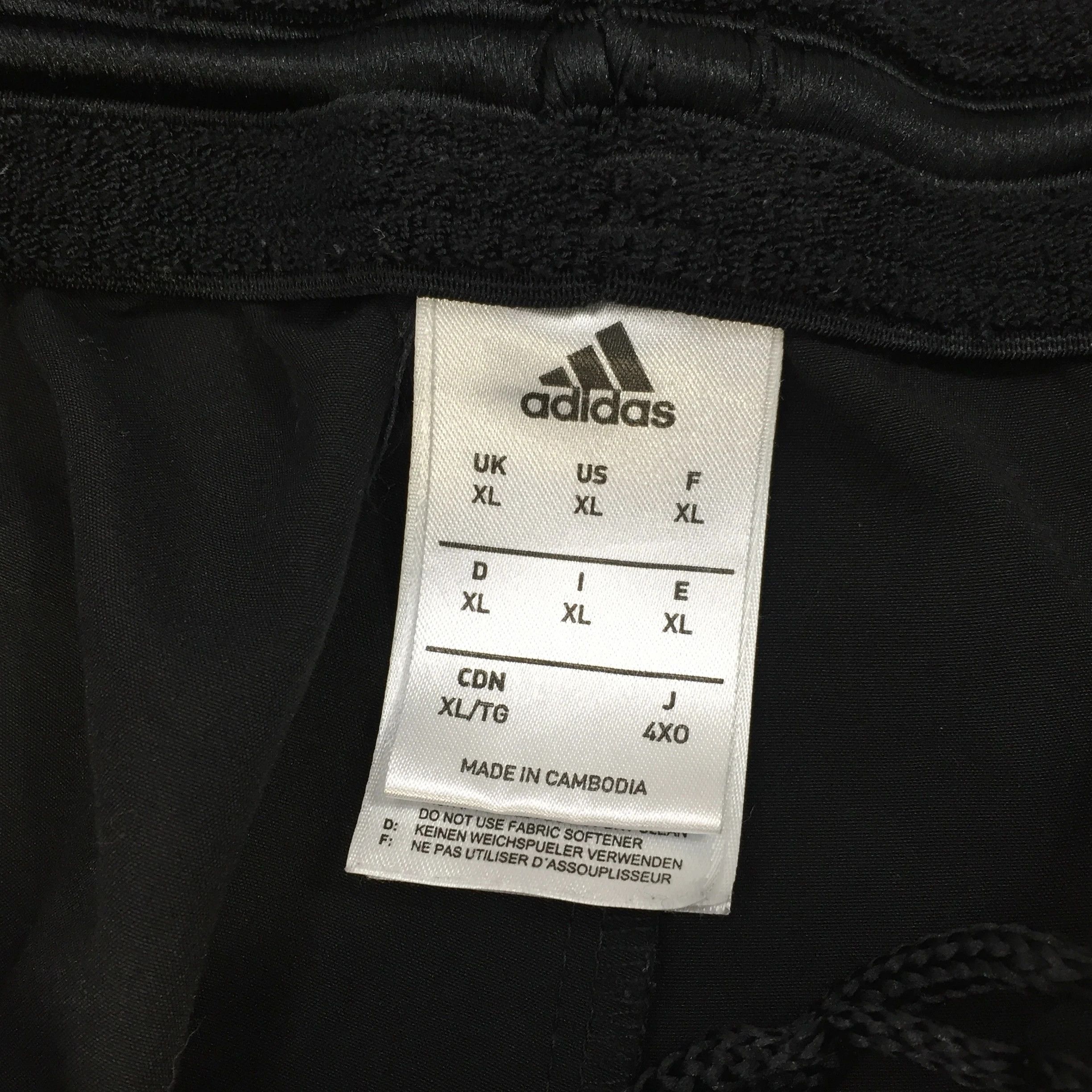 Adidas Adidas Logo shorts Size US 34 / EU 50 - 4 Thumbnail