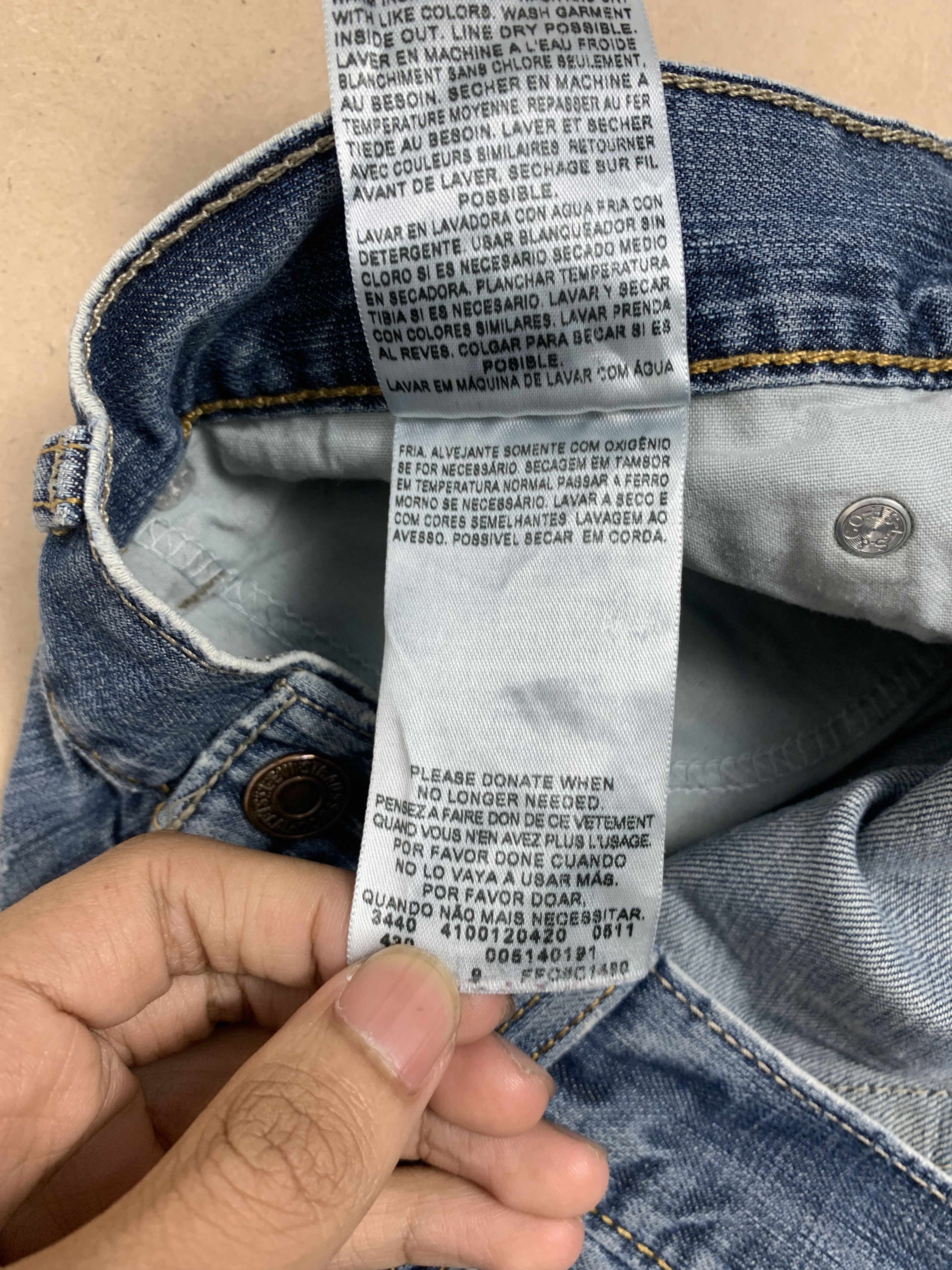 Levi's Vintage LEVI'S 514 Straight Cut Distressed Mid Wash Jeans Size US 32 / EU 48 - 18 Thumbnail
